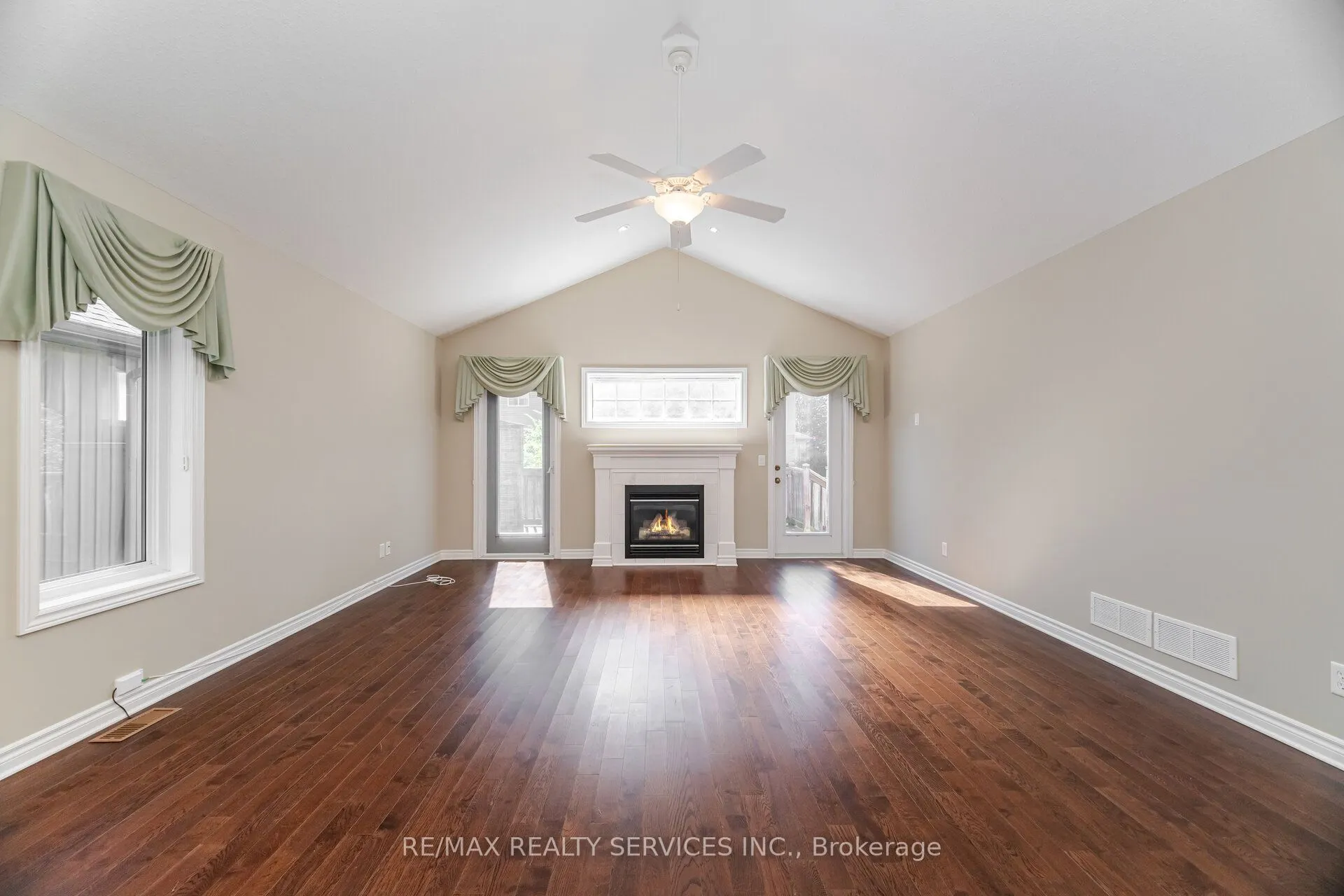 43 Rose Glen Crescent, #20
