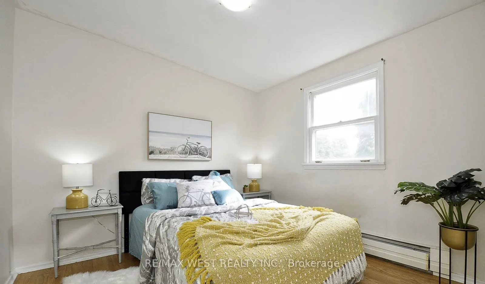 442 Highland Road E