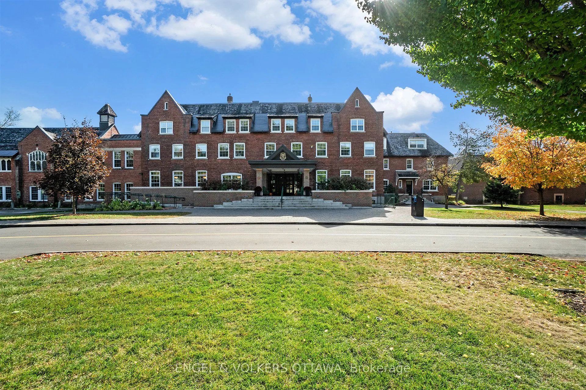 60 Juliana Road