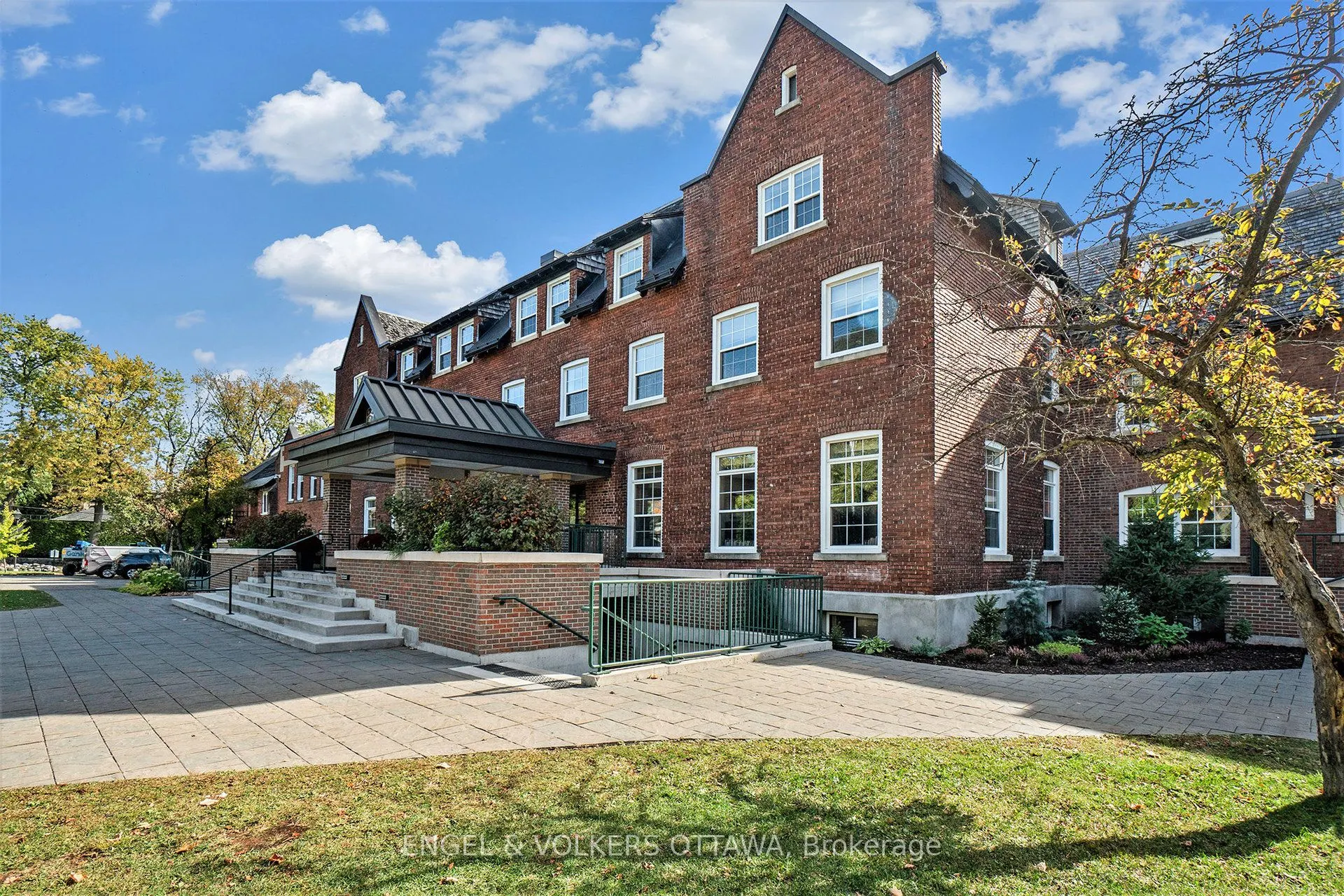60 Juliana Road