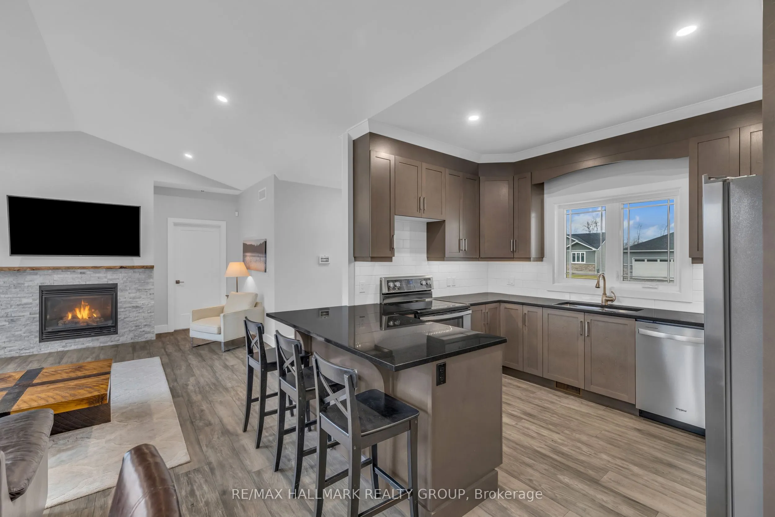 1077 SHEARER Drive