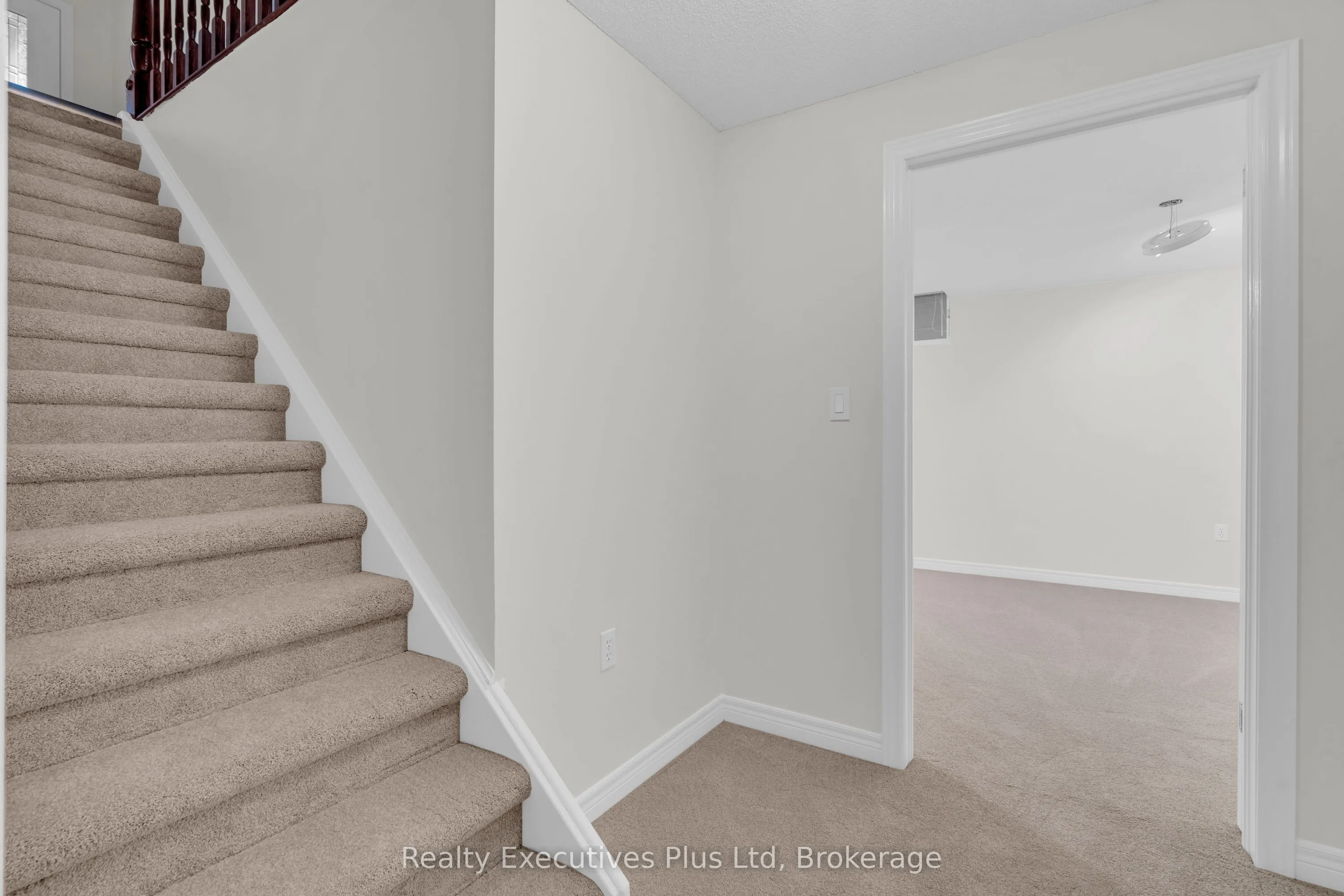 18 Sprucehaven Court
