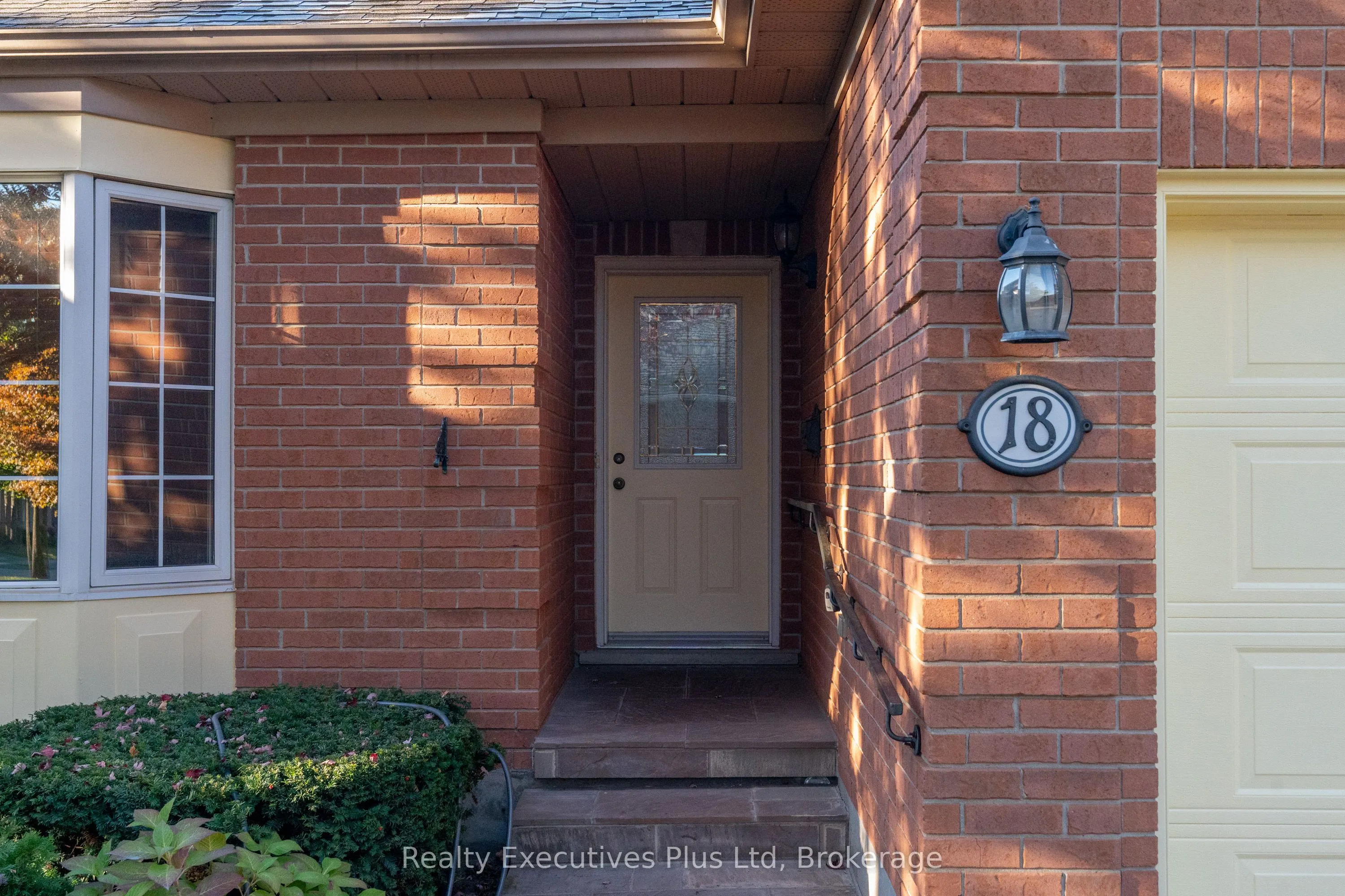 18 Sprucehaven Court