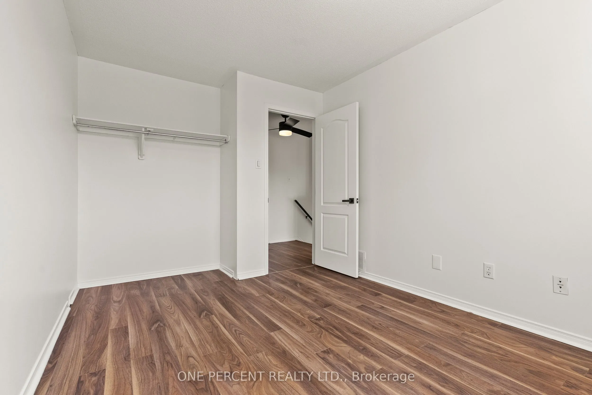 11 Bowen Crescent
