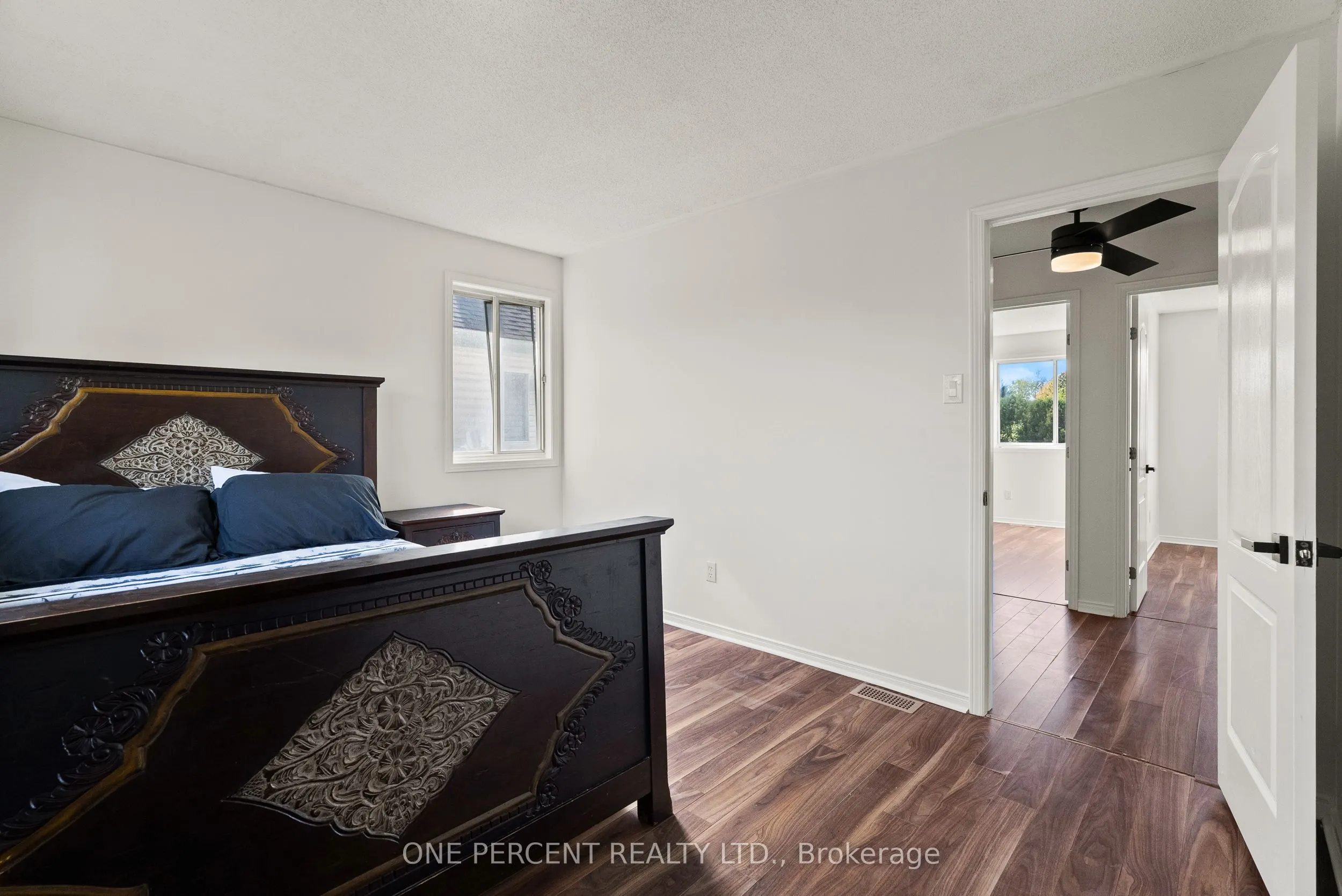 11 Bowen Crescent