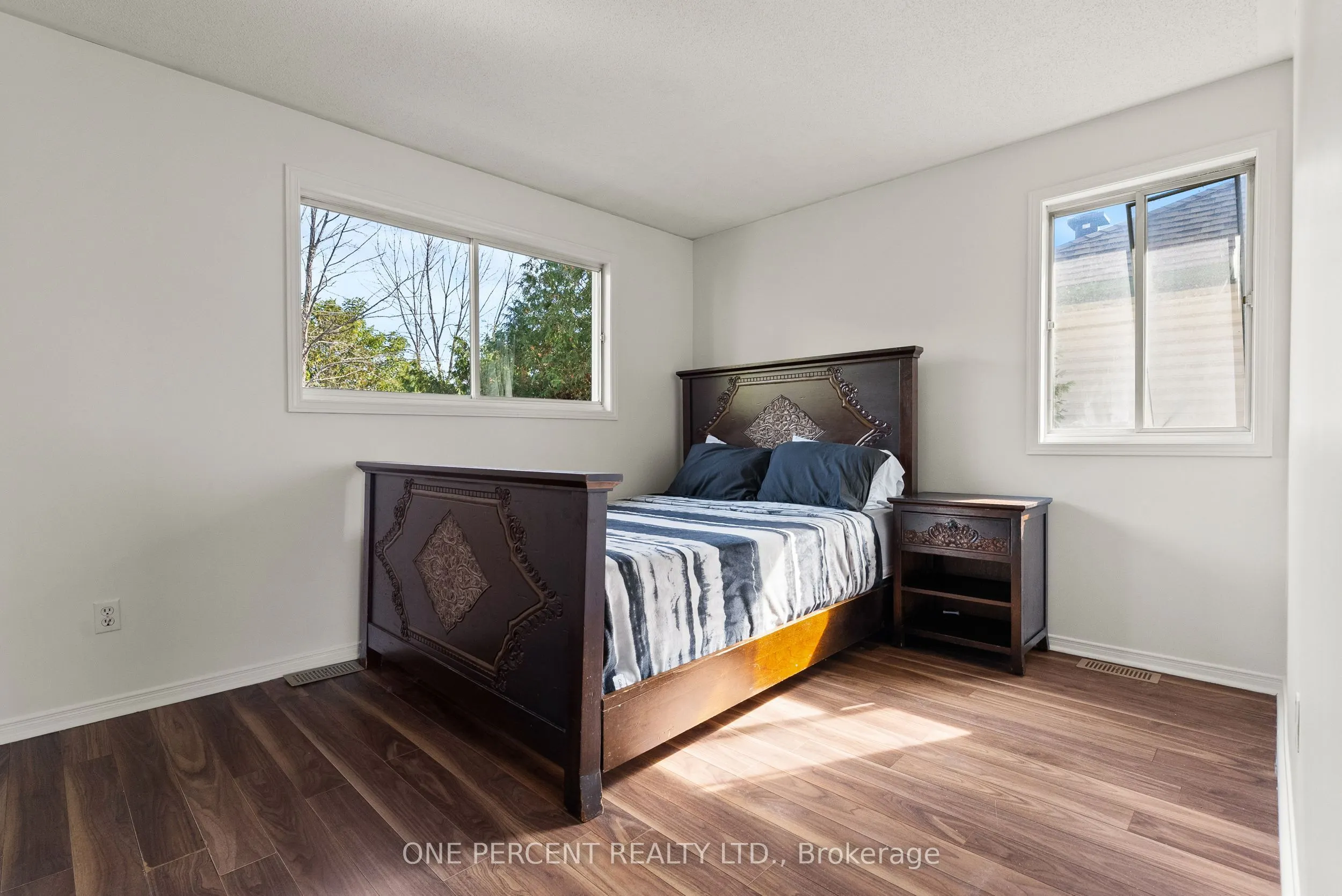 11 Bowen Crescent