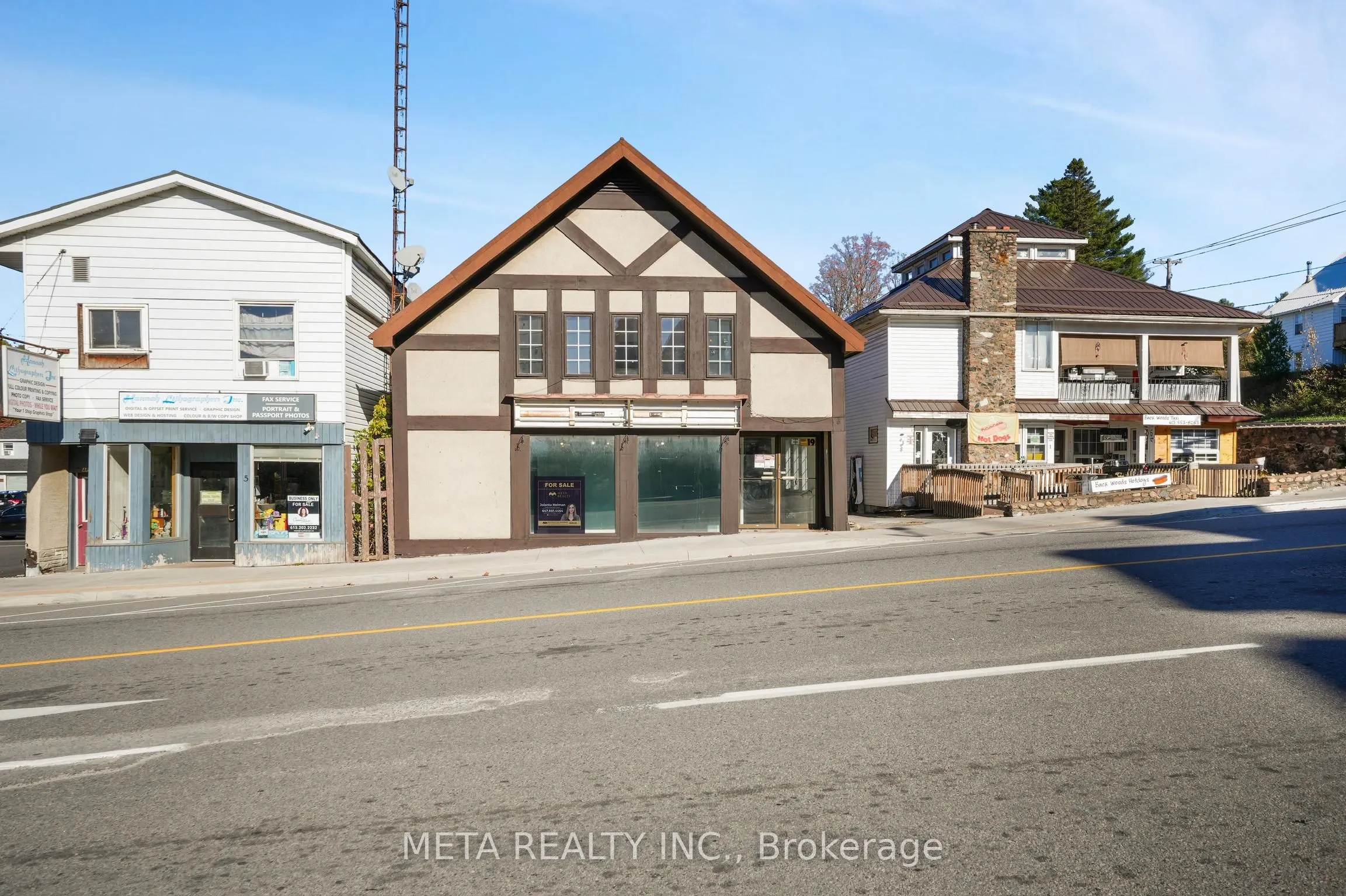 3 Hastings Street N