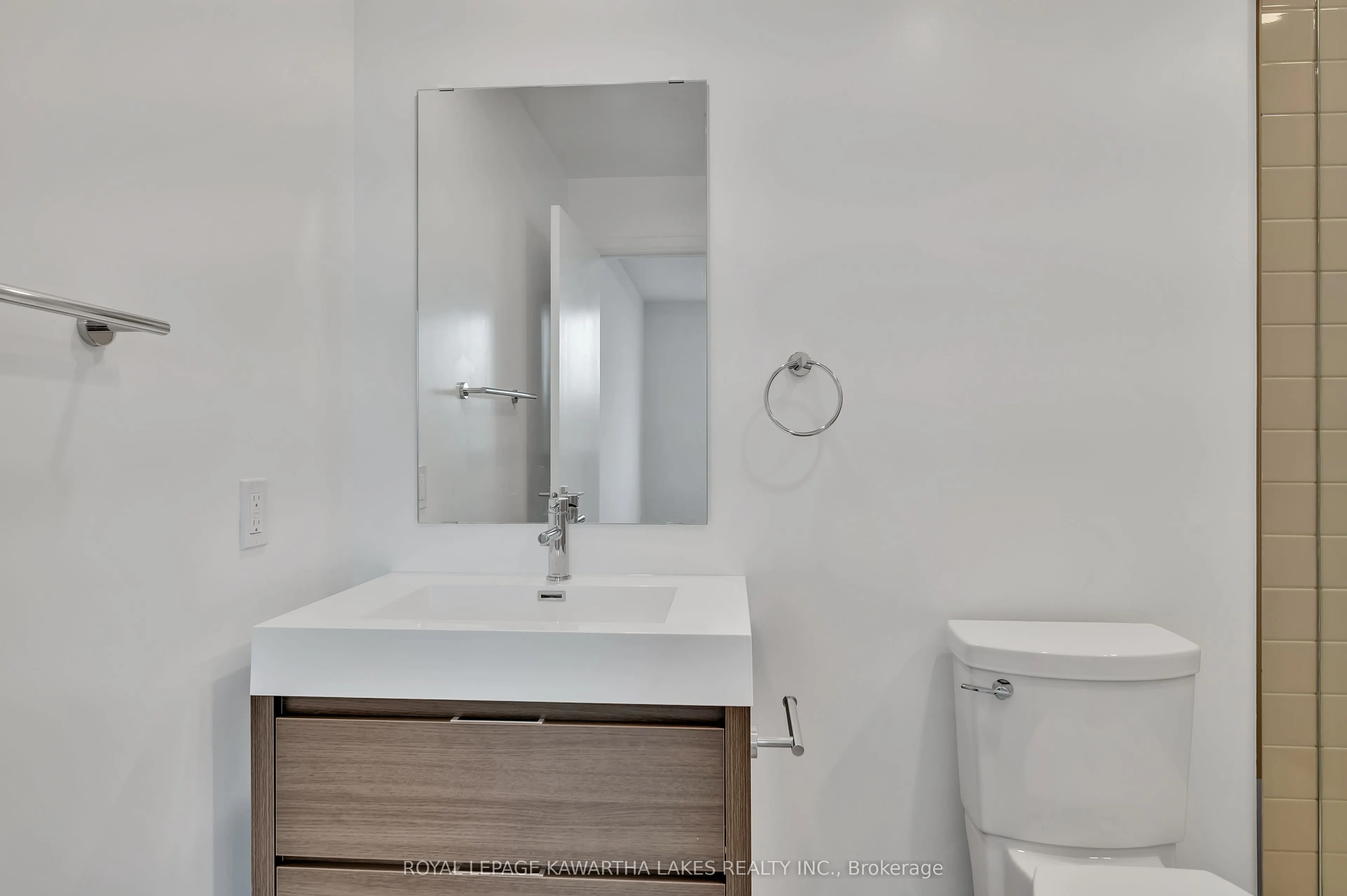 195 HUNTER Street E, #404
