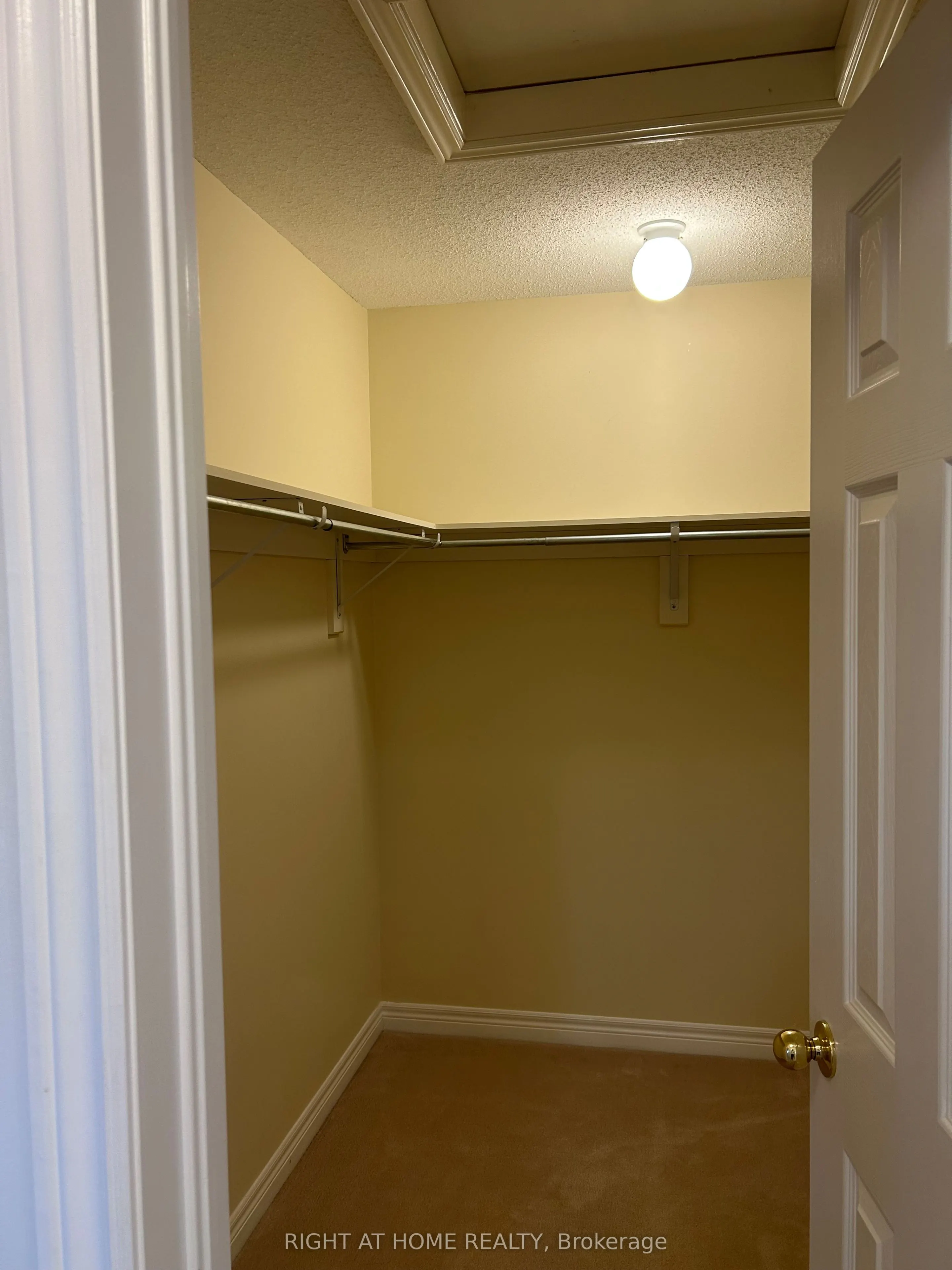 132 Mcknight Avenue