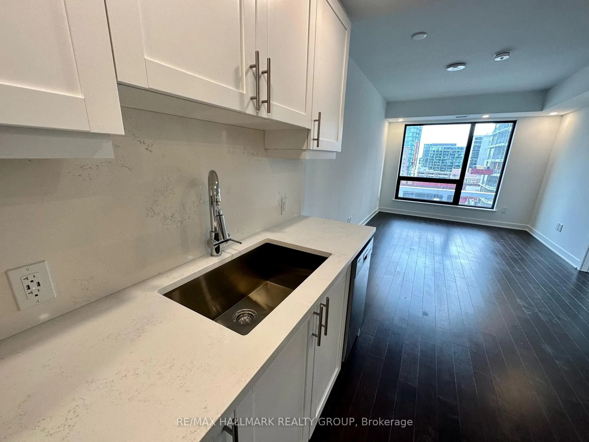 340 QUEEN Street, #1310
