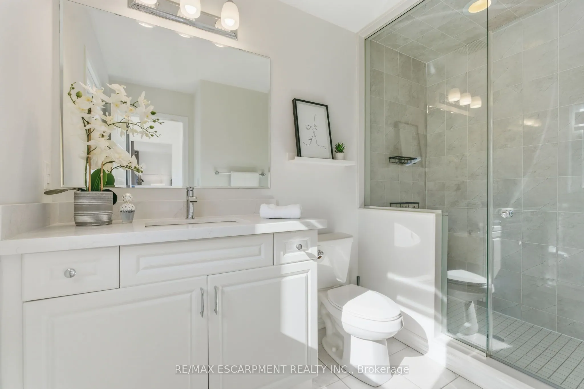 15 Bastia Street E