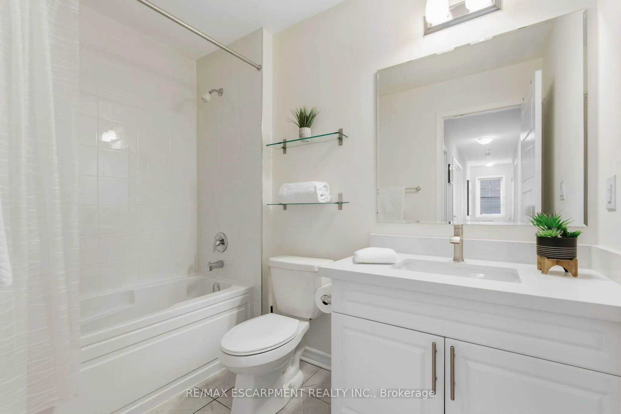 15 Bastia Street E