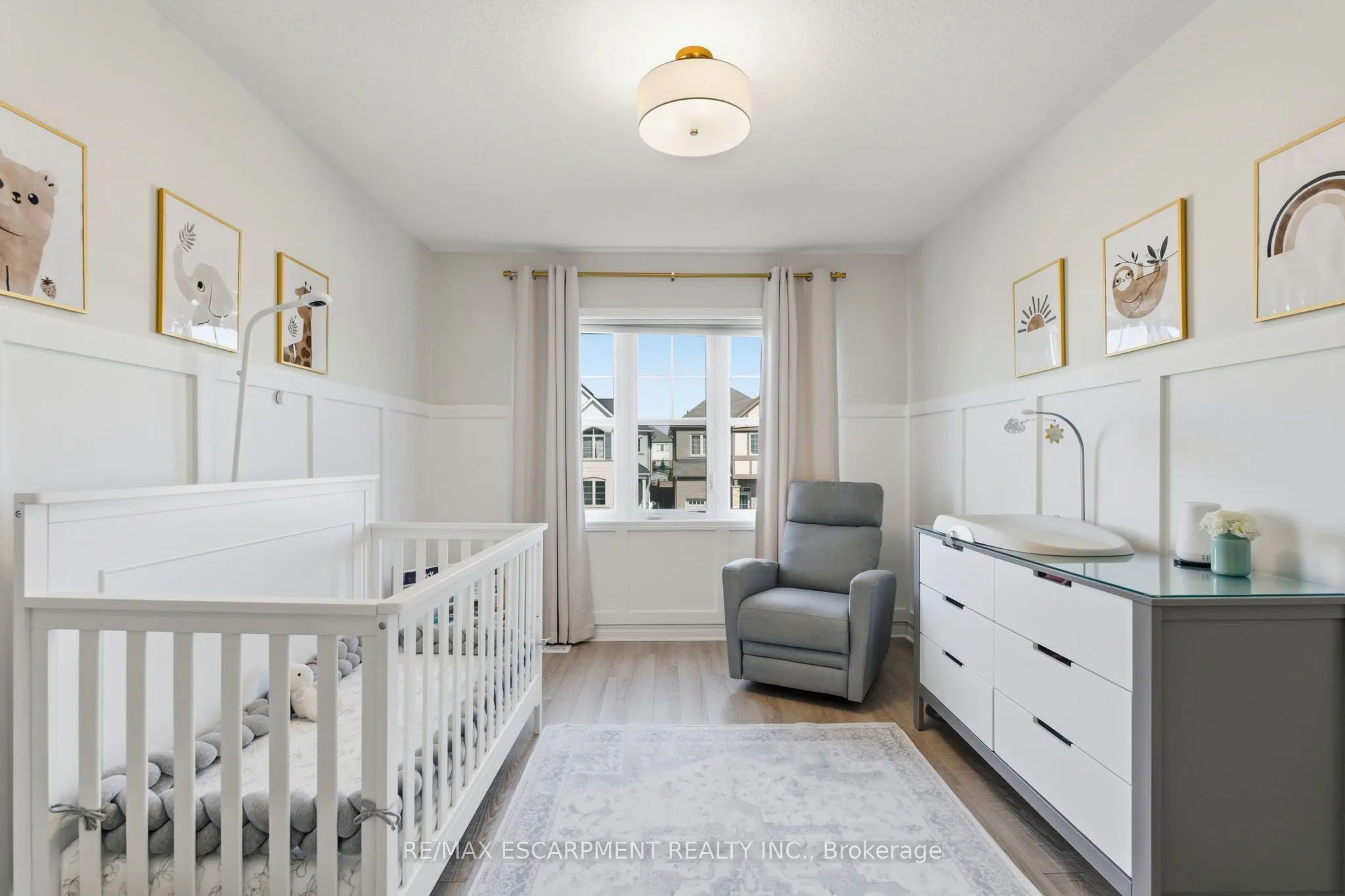 15 Bastia Street E