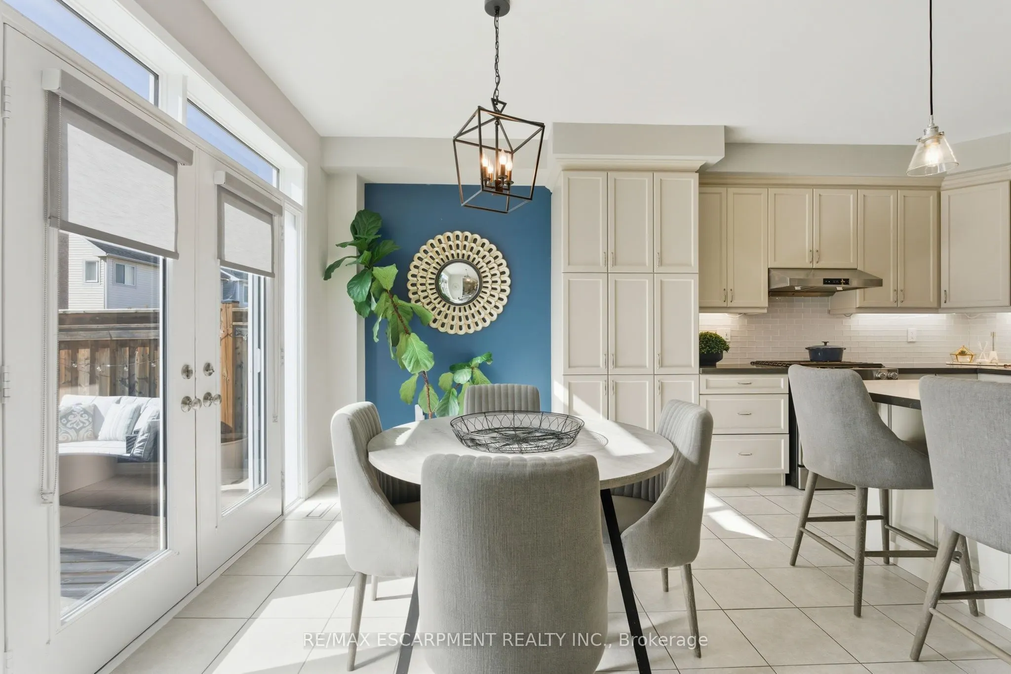 15 Bastia Street E