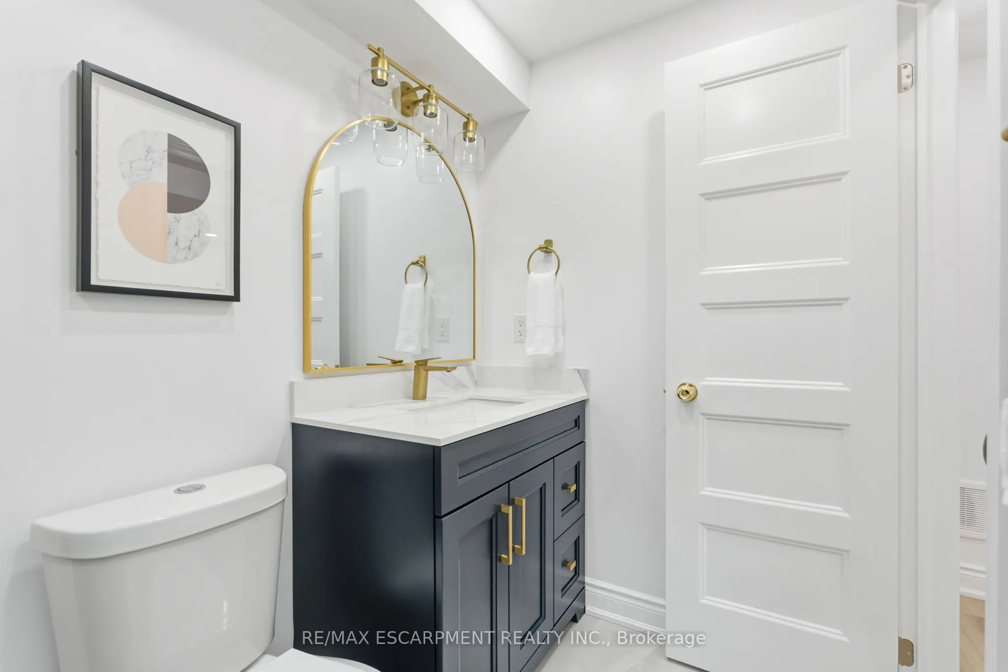 15 Bastia Street E