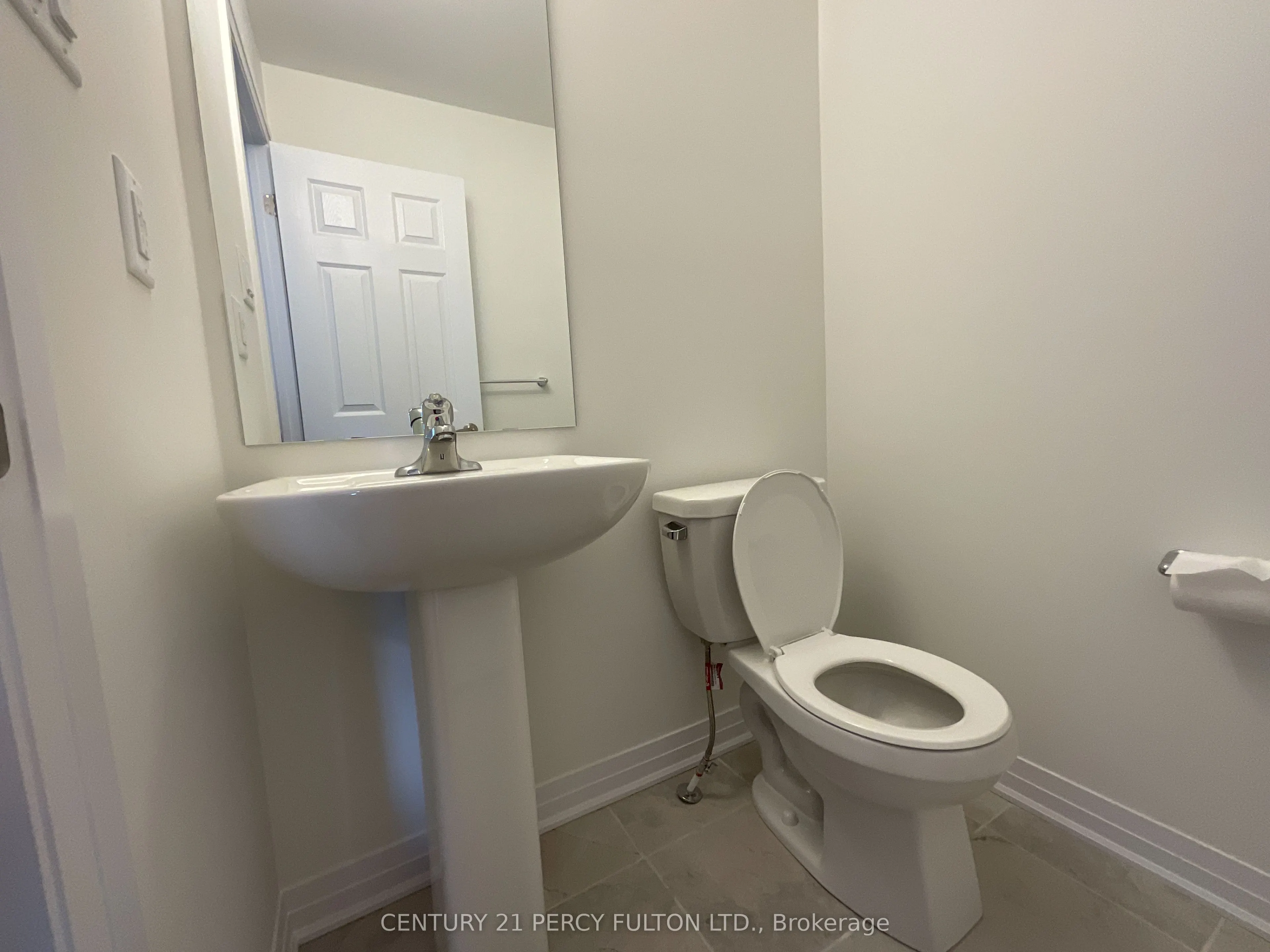 242 Port Crescent