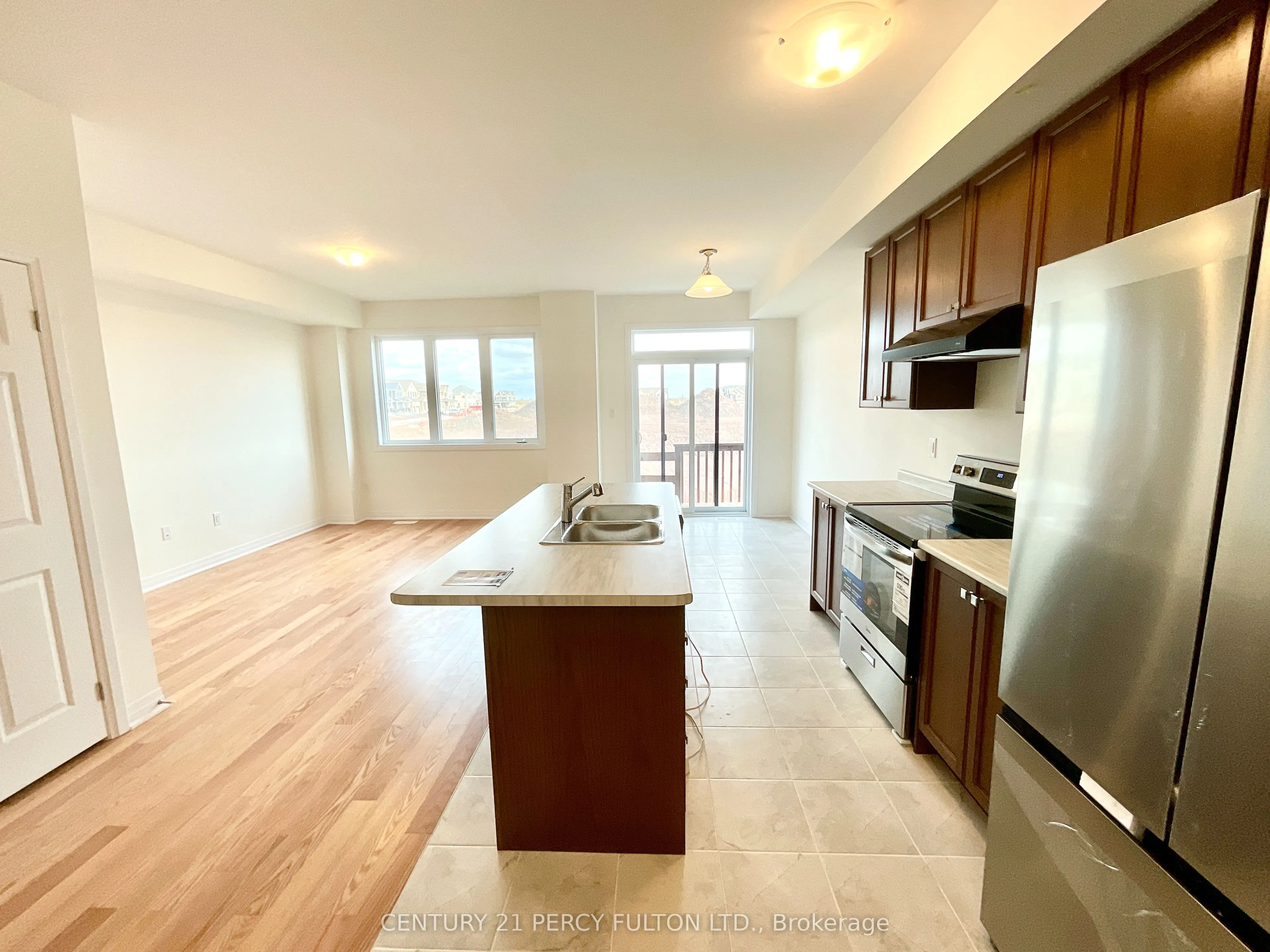 242 Port Crescent