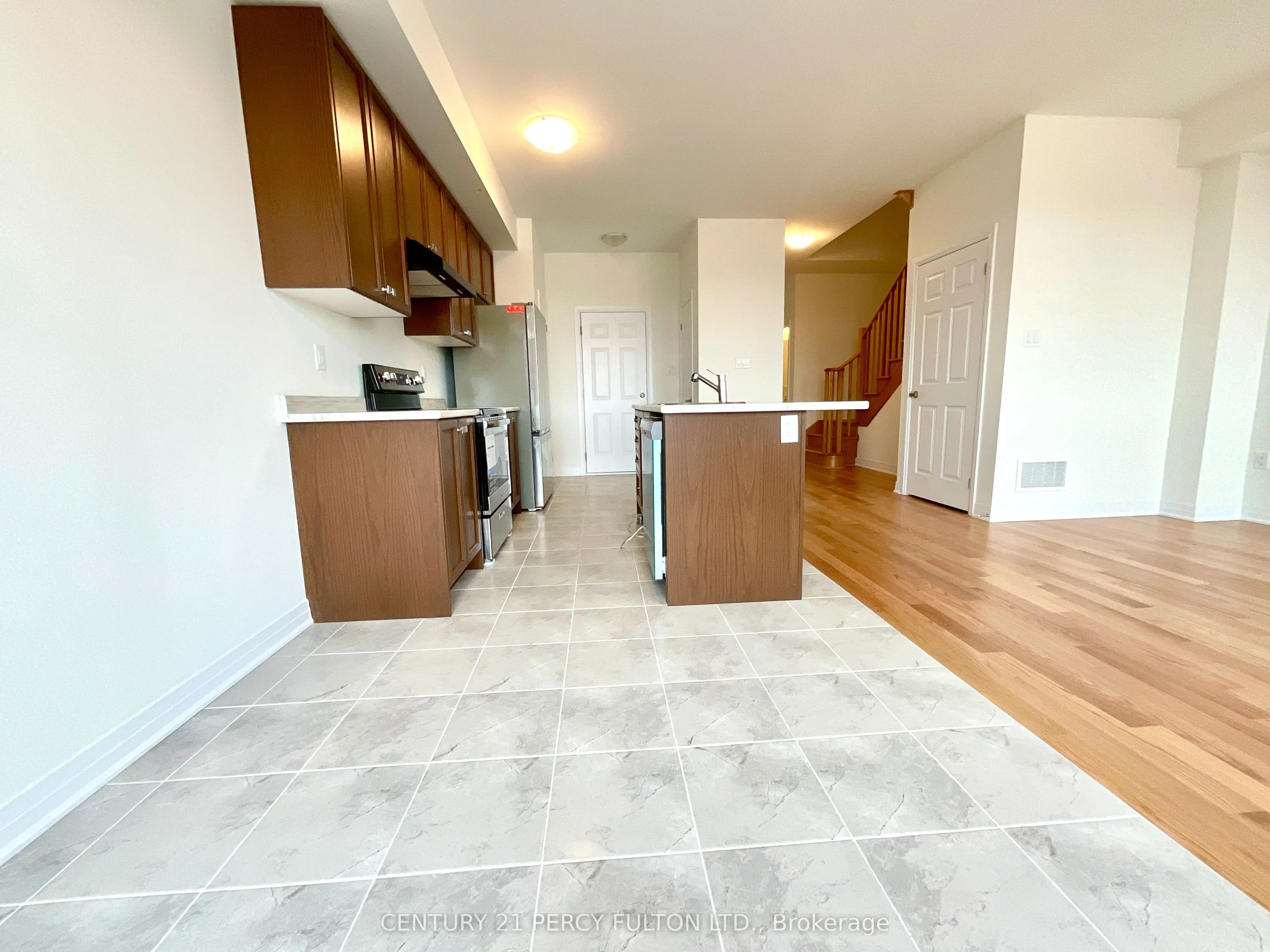 242 Port Crescent