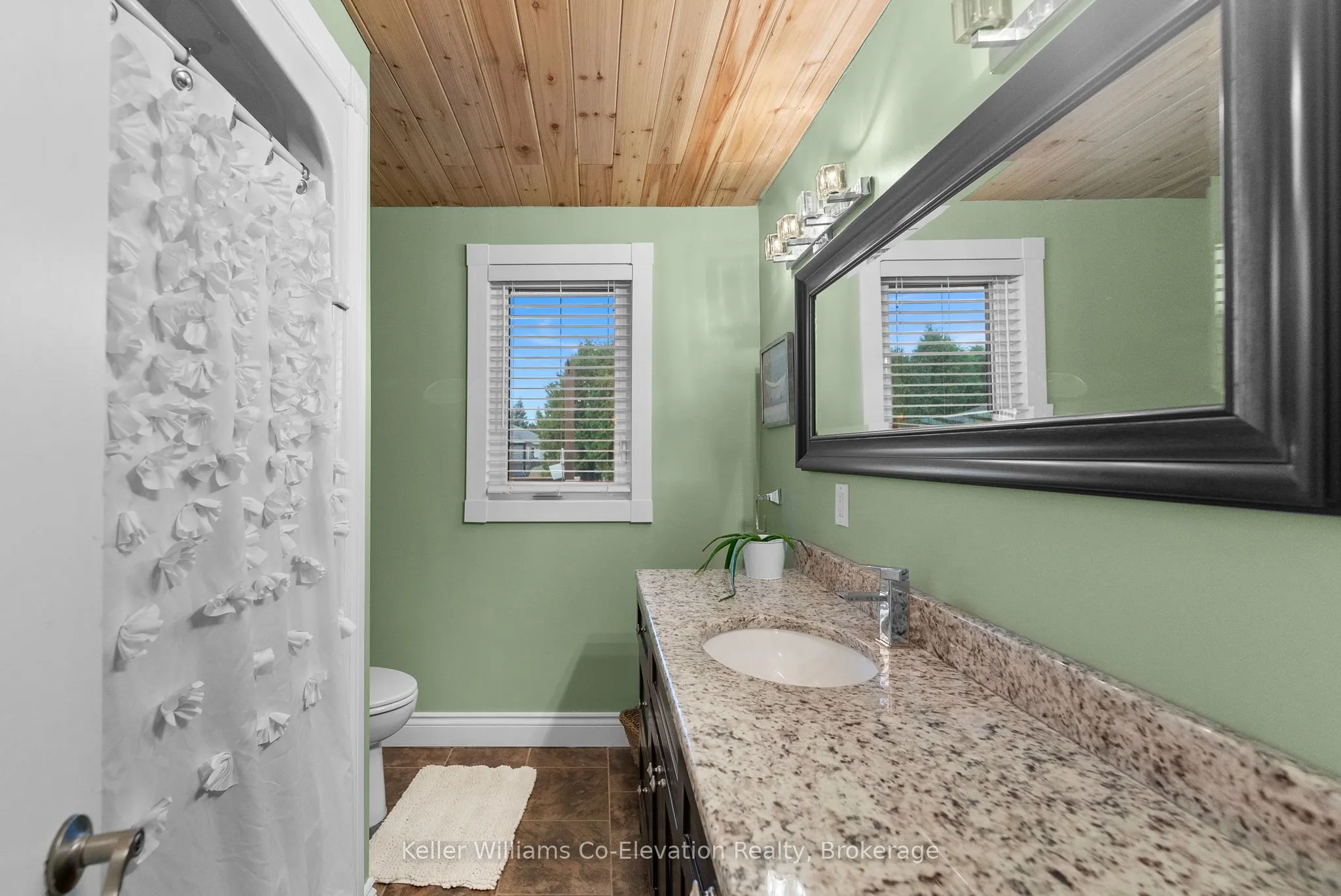 309 Notre-Dame Street W