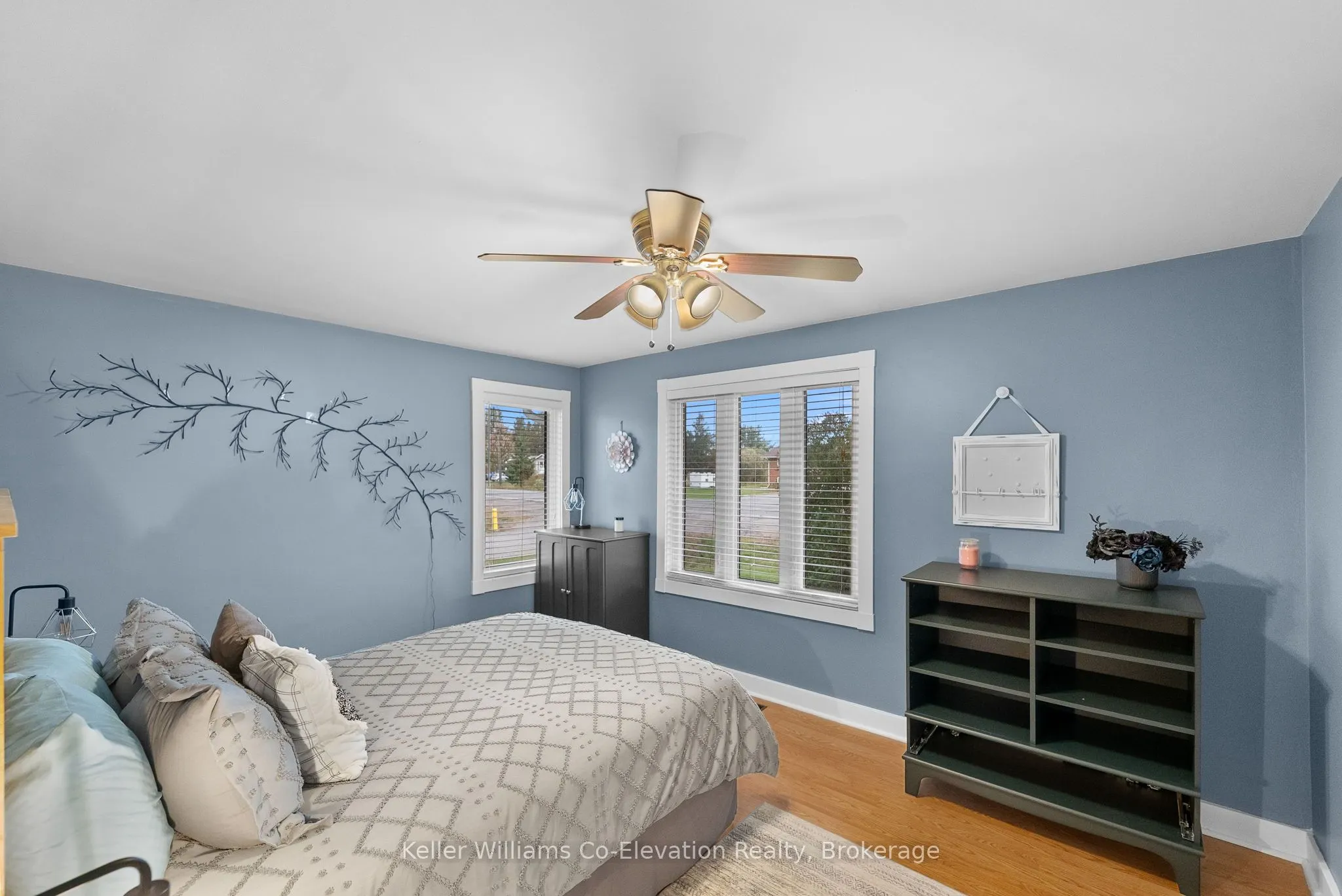 309 Notre-Dame Street W