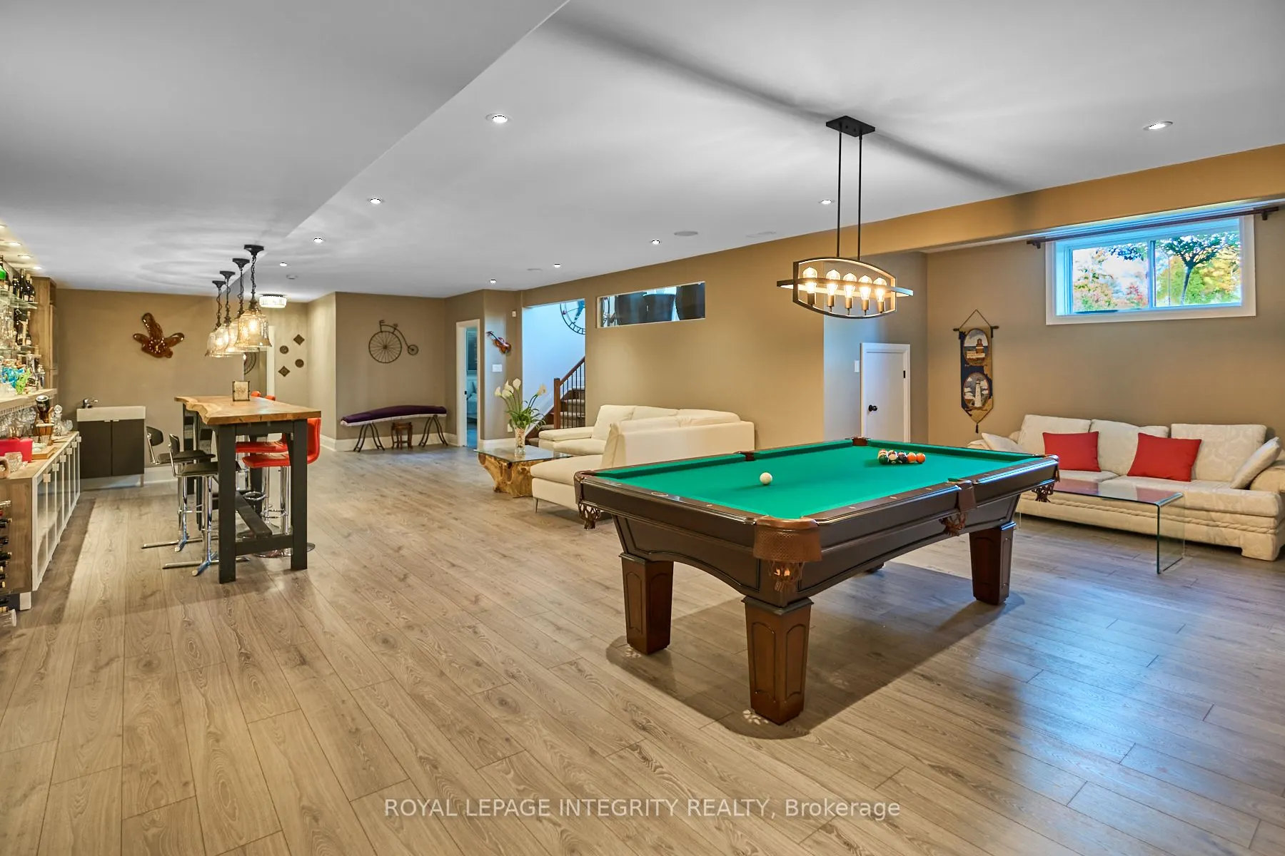 1954 Cedarlakes Way