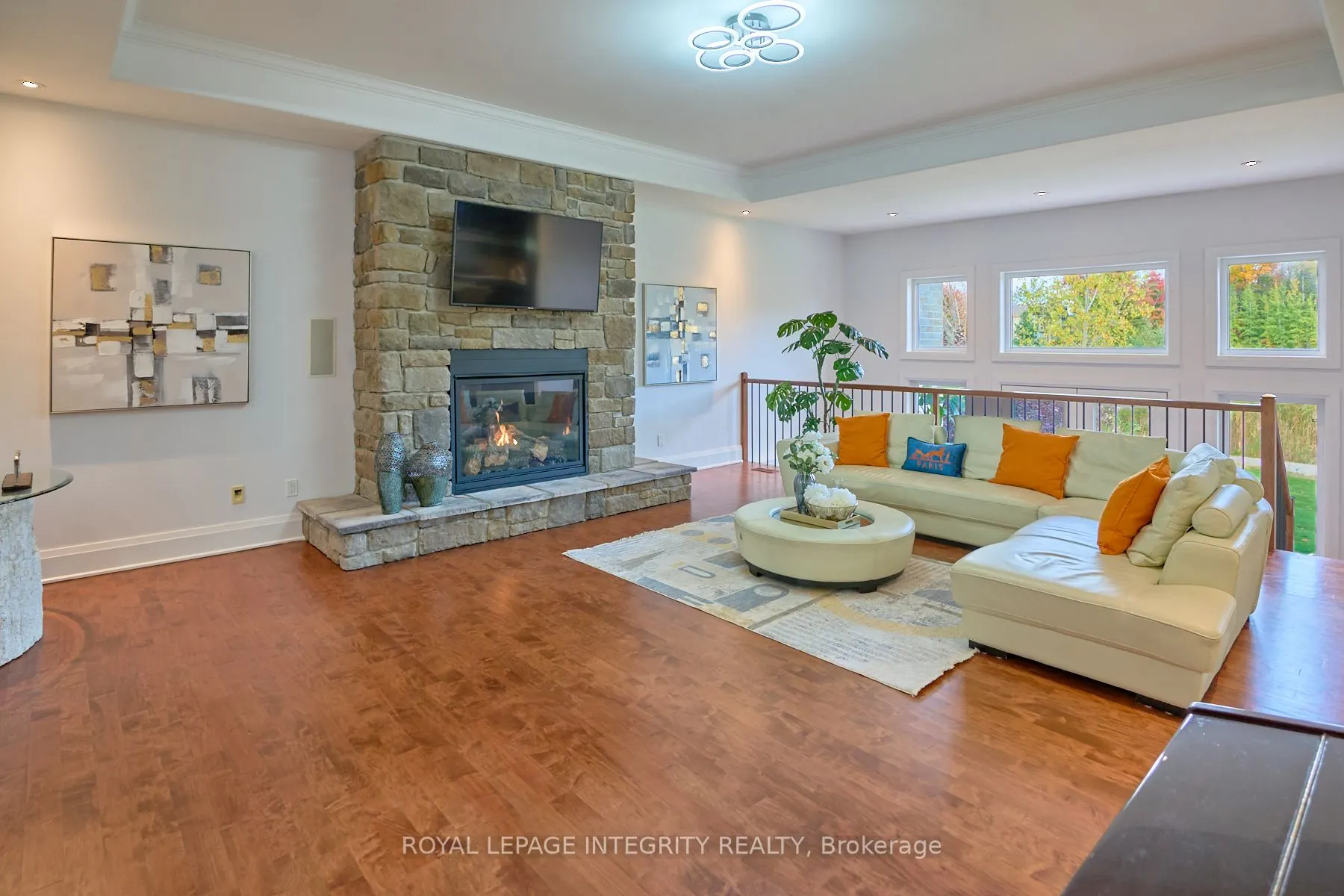 1954 Cedarlakes Way