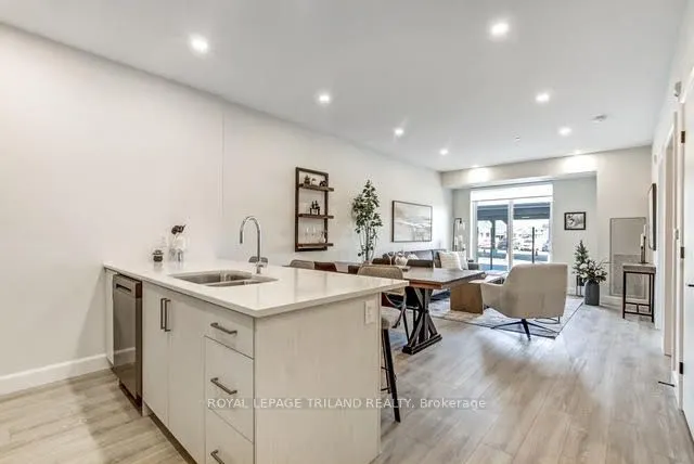 16 COMPASS Trail, #106