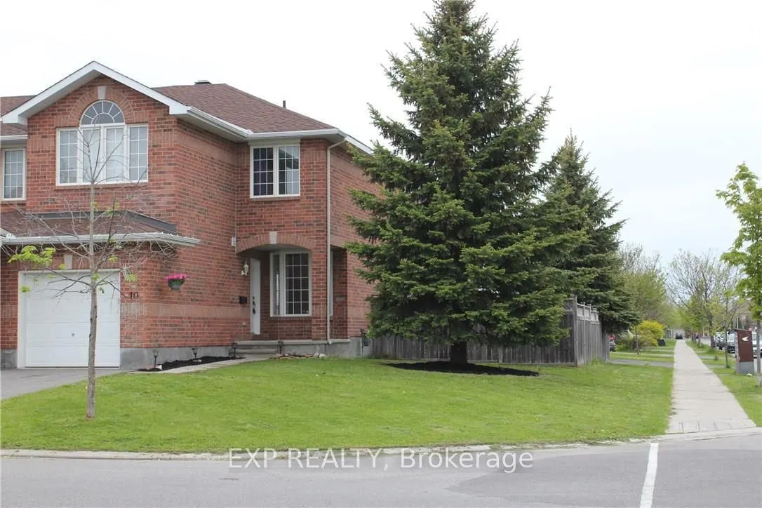 10 Woliston Crescent