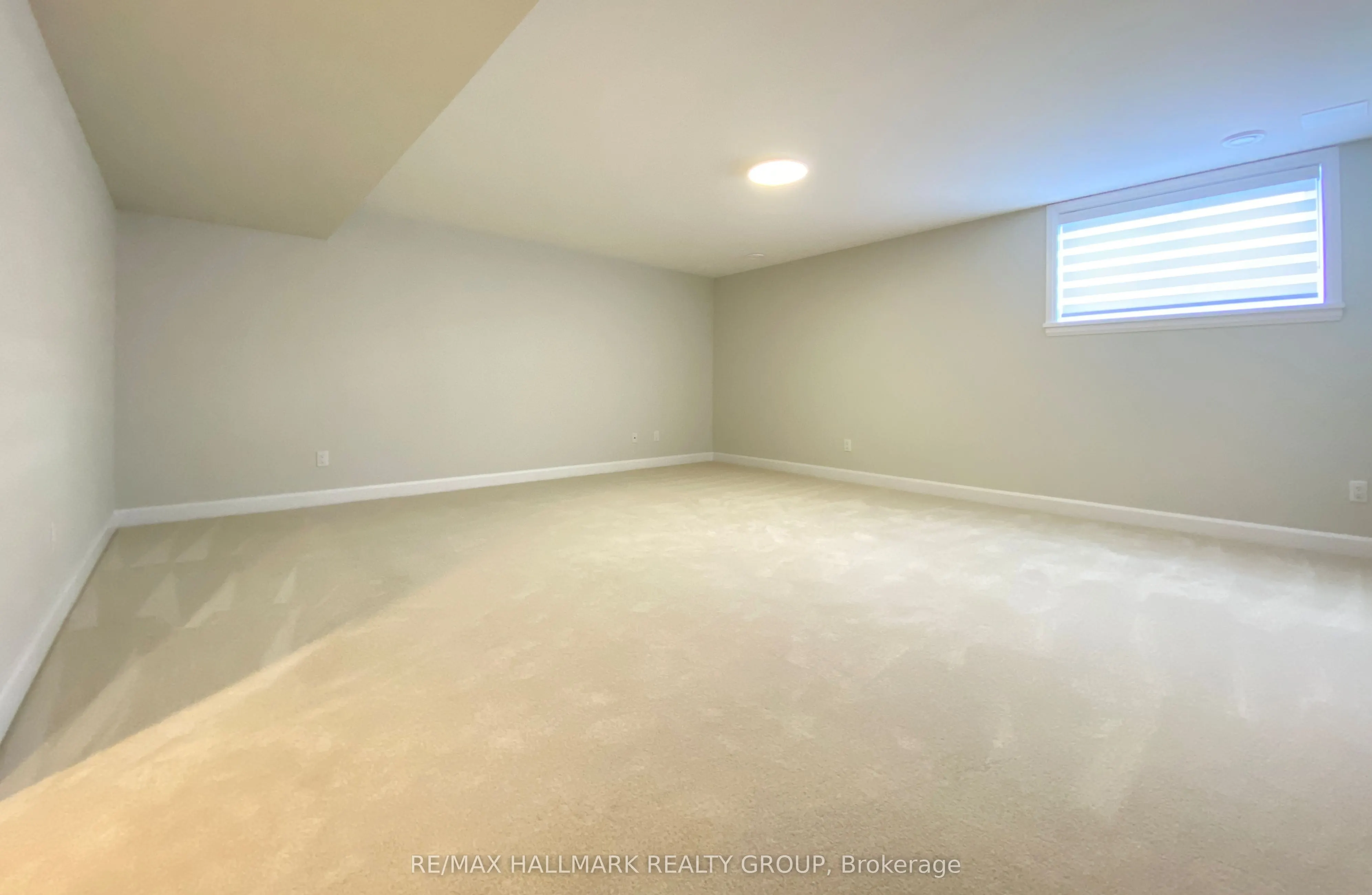 1308 WHITLOW GRASS Way