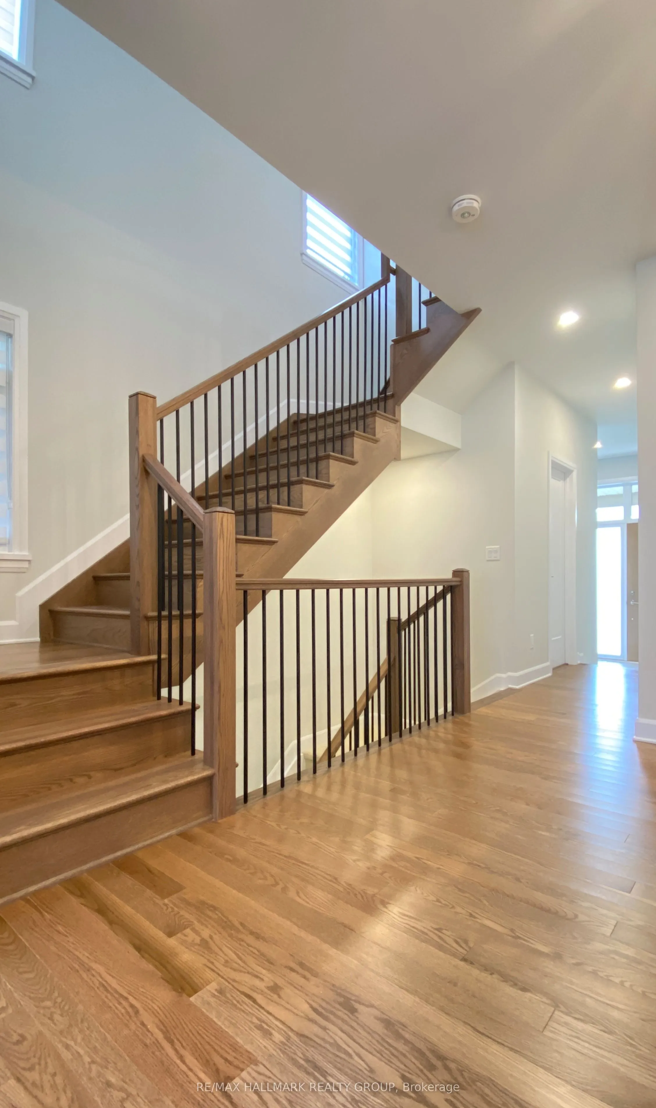 1308 WHITLOW GRASS Way