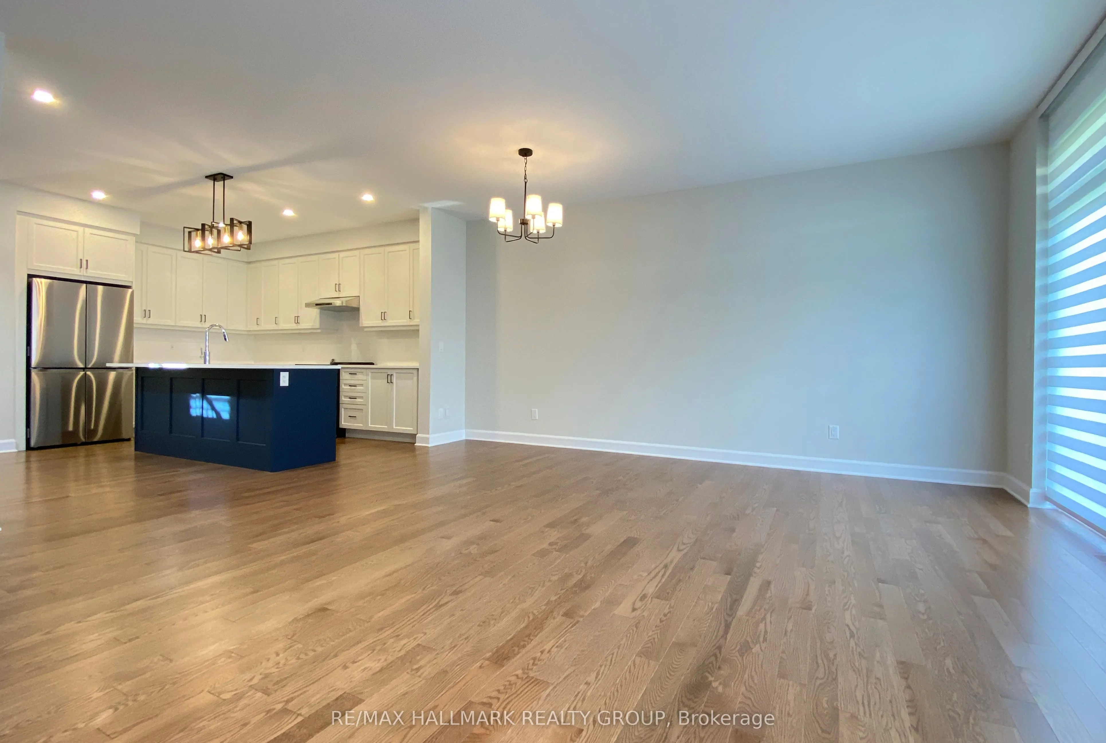 1308 WHITLOW GRASS Way