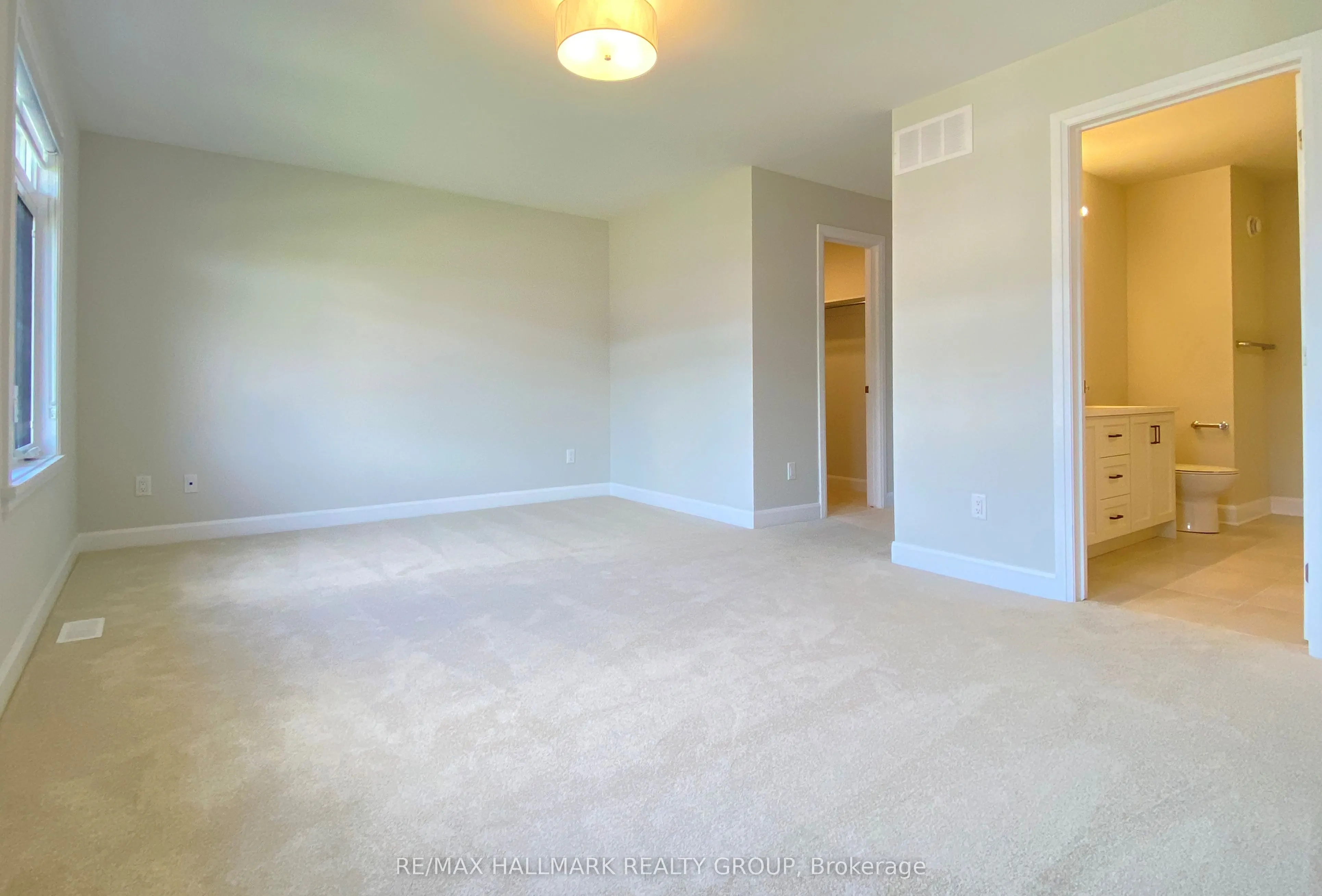 1308 WHITLOW GRASS Way