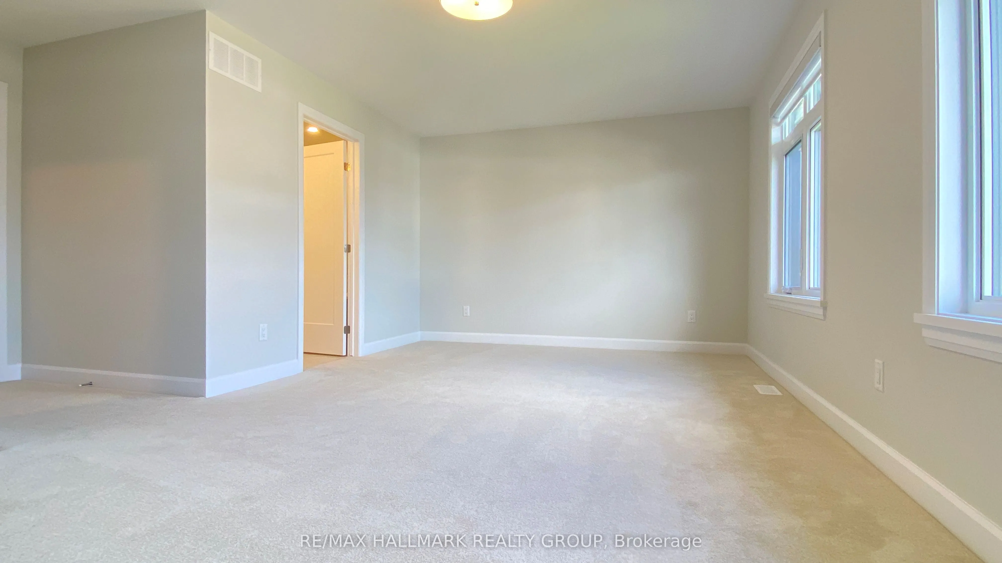 1308 WHITLOW GRASS Way