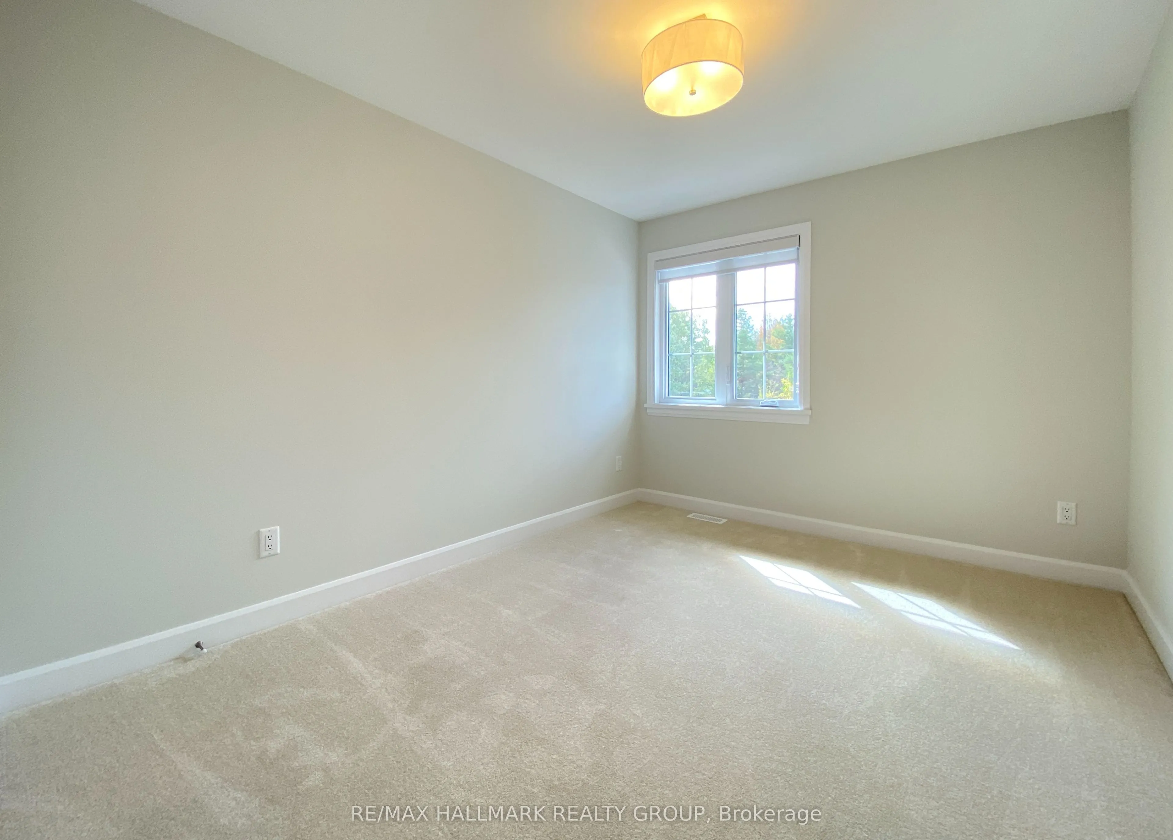1308 WHITLOW GRASS Way