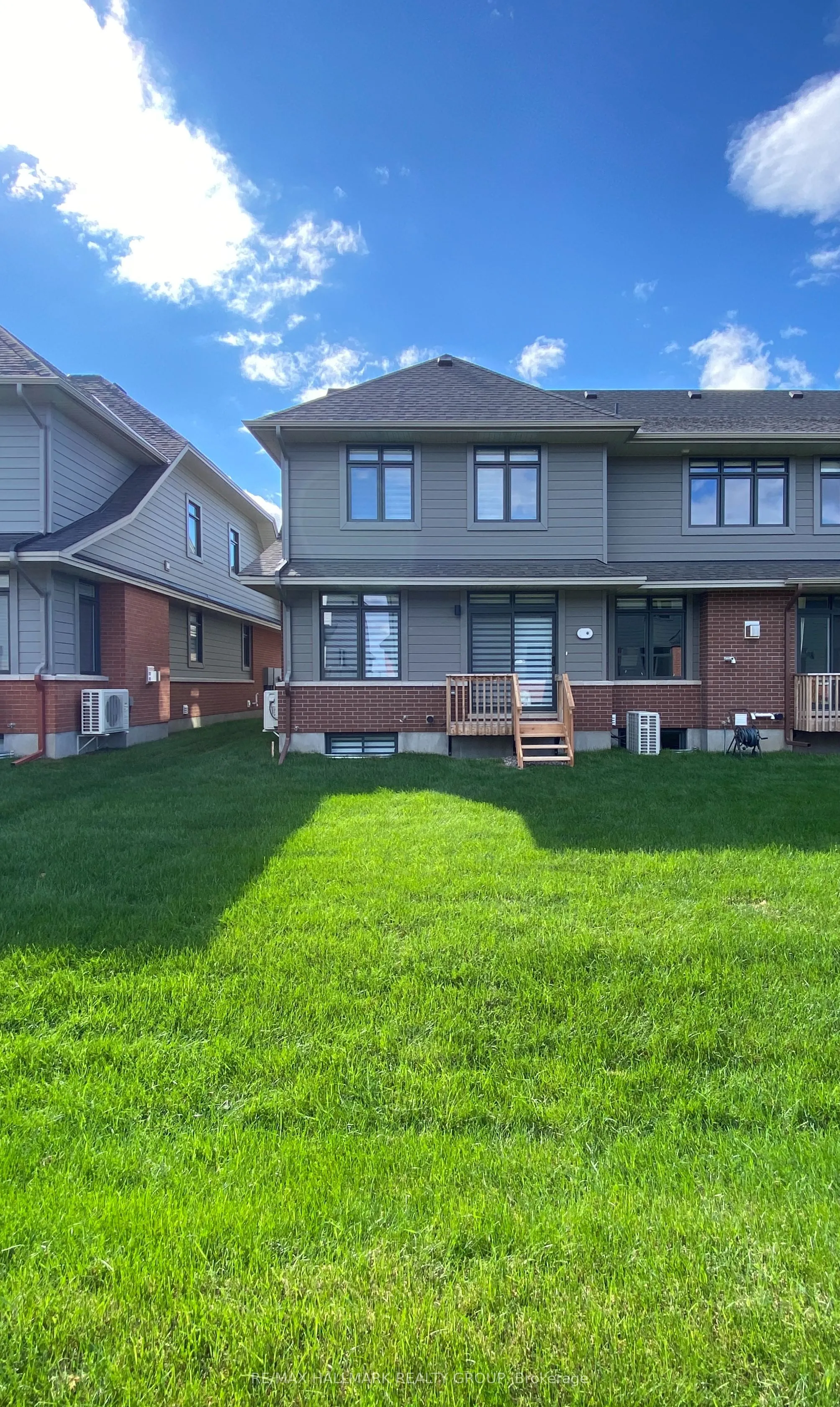 1308 WHITLOW GRASS Way