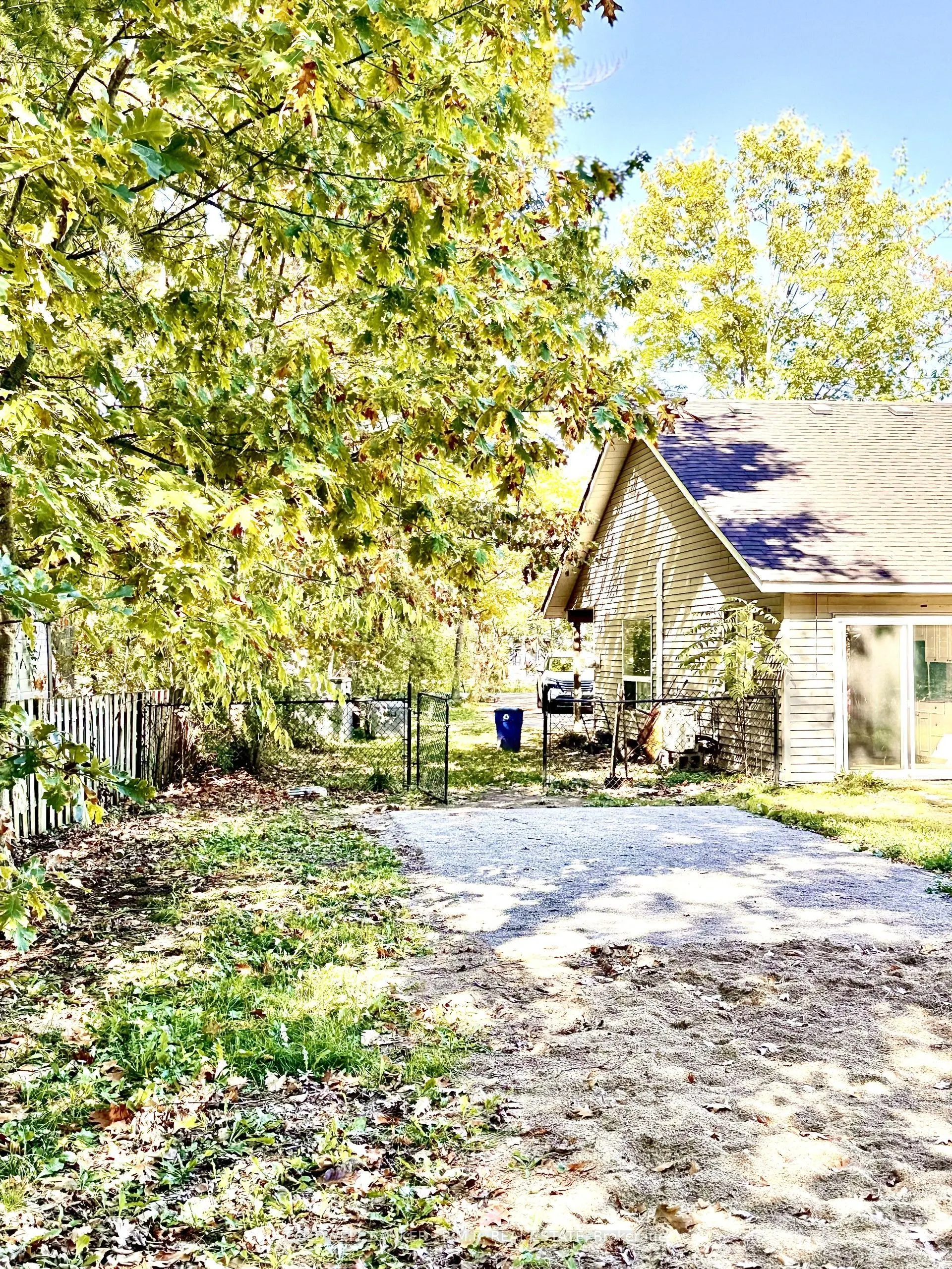 2 Oakwood Drive