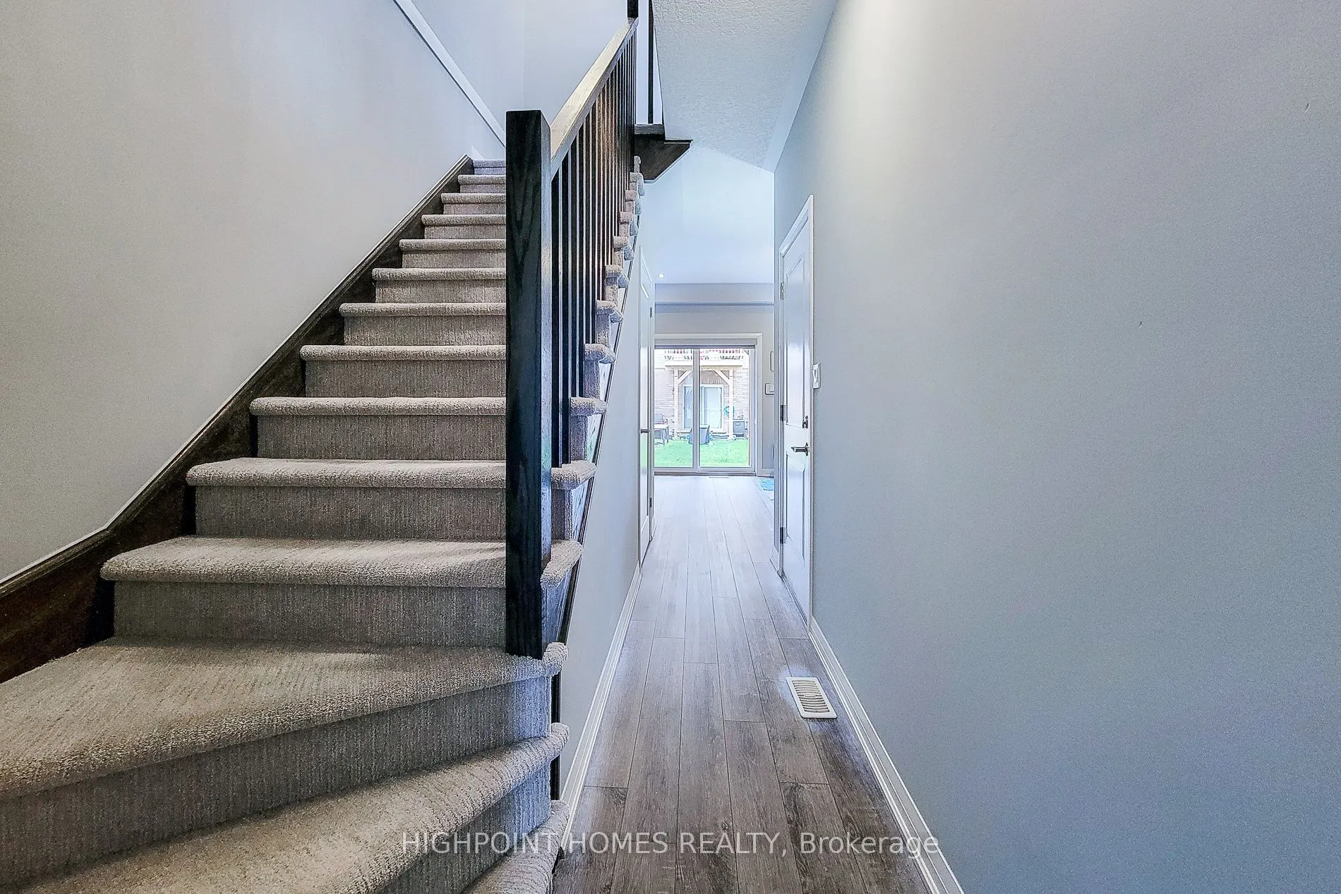 76 Aquarius Crescent