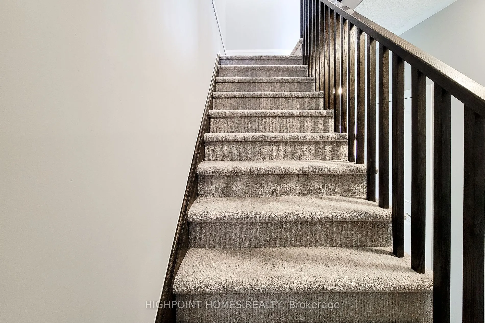 76 Aquarius Crescent