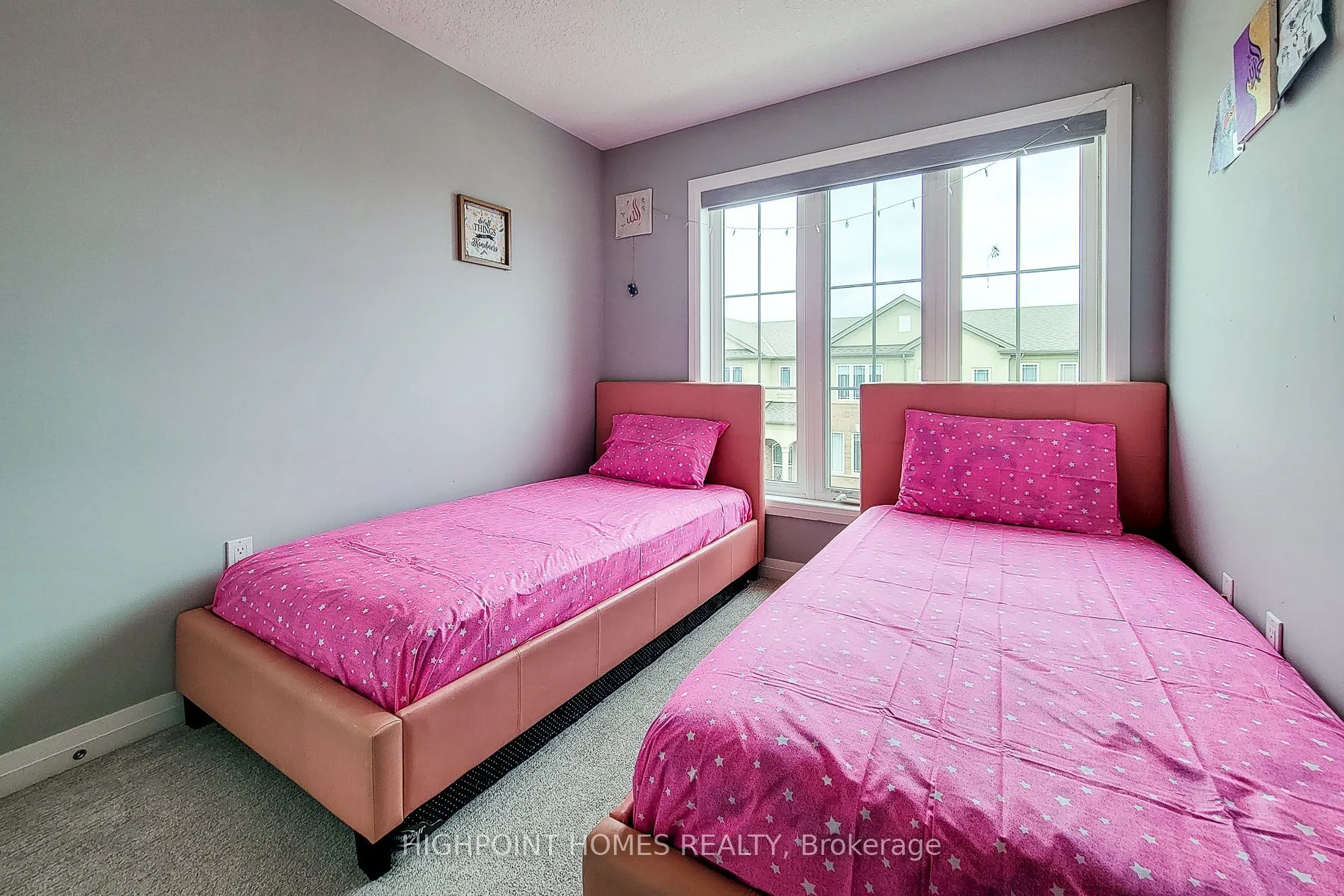 76 Aquarius Crescent