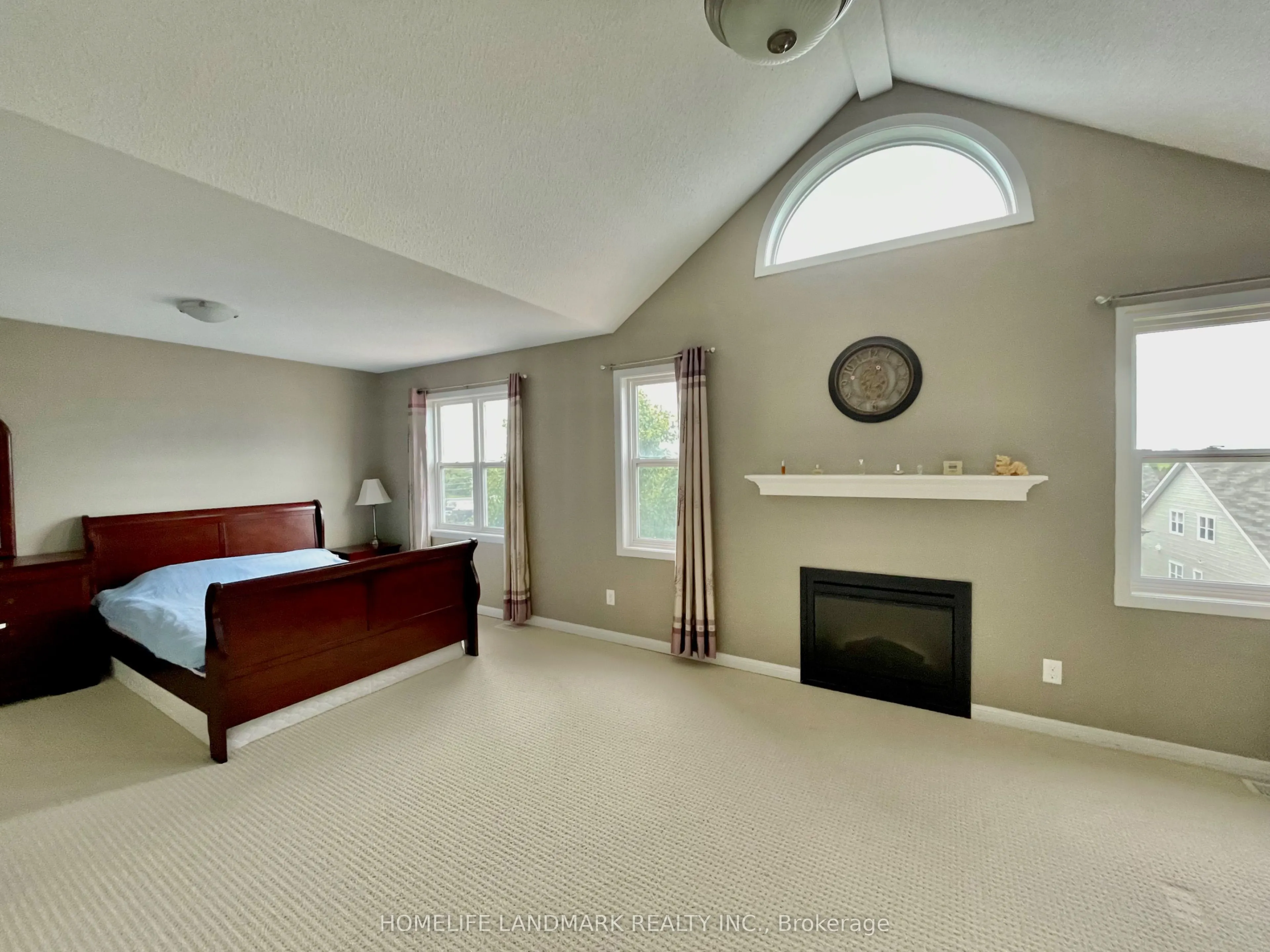 190 Ingersoll Crescent