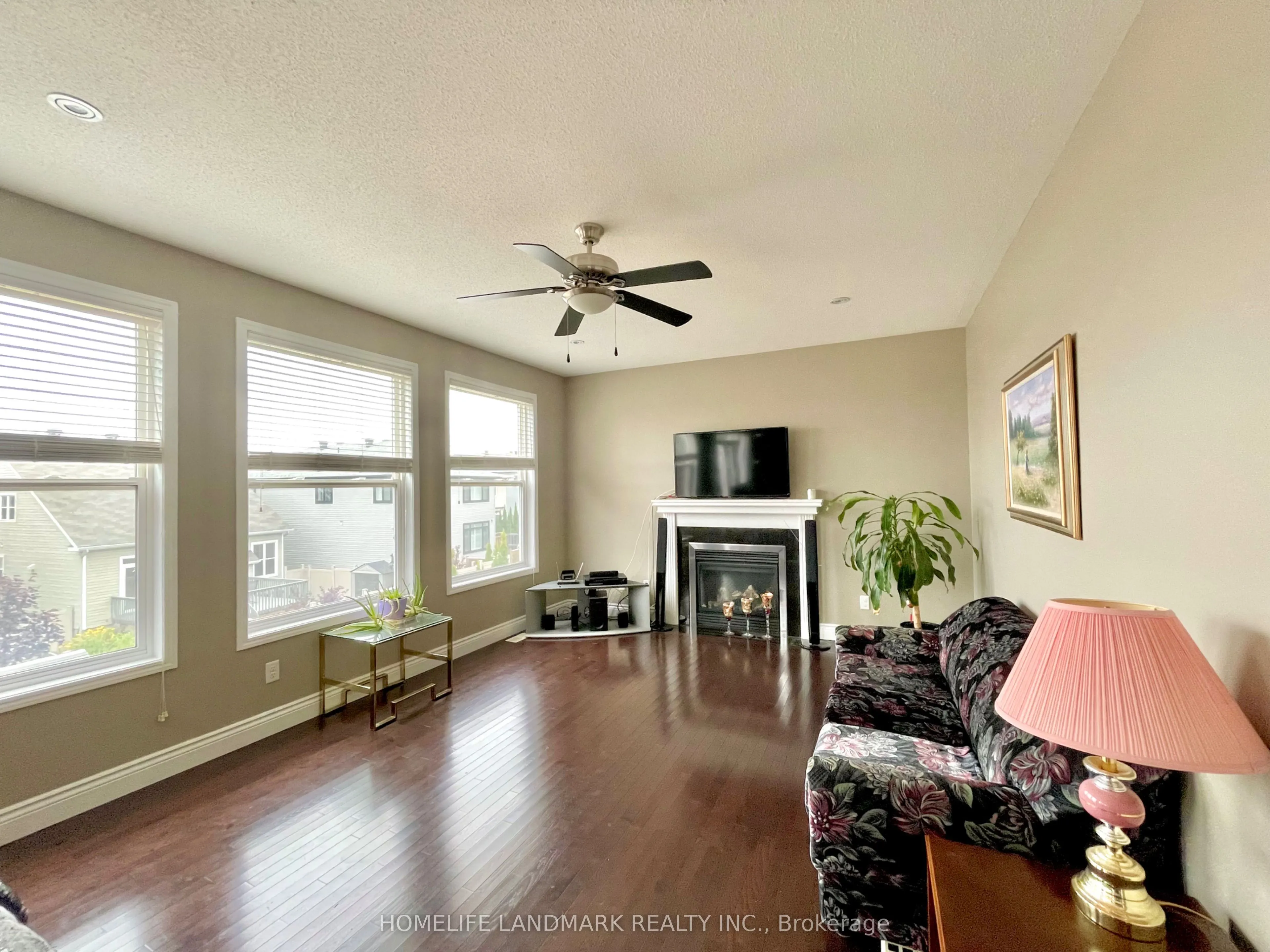 190 Ingersoll Crescent