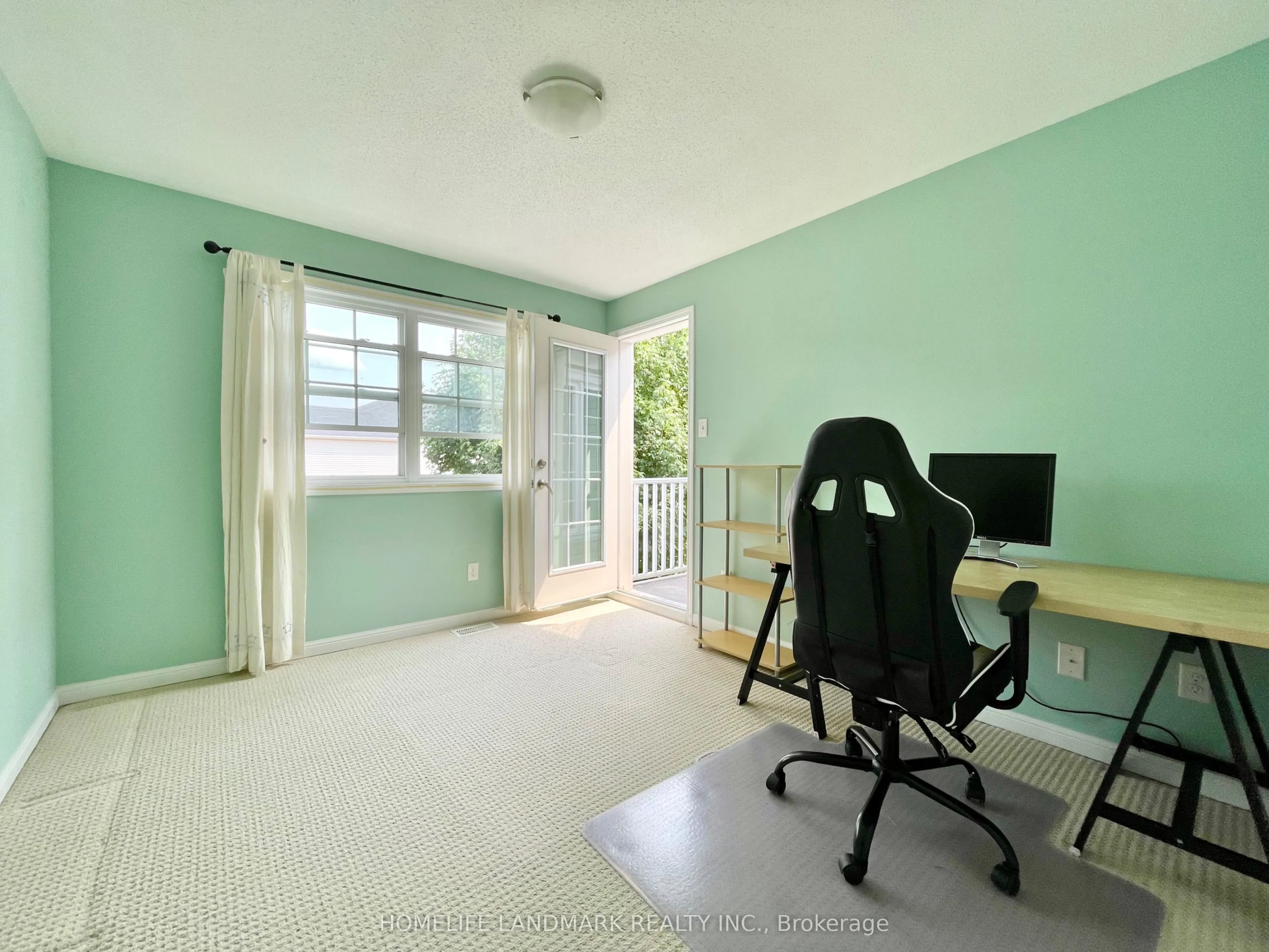 190 Ingersoll Crescent