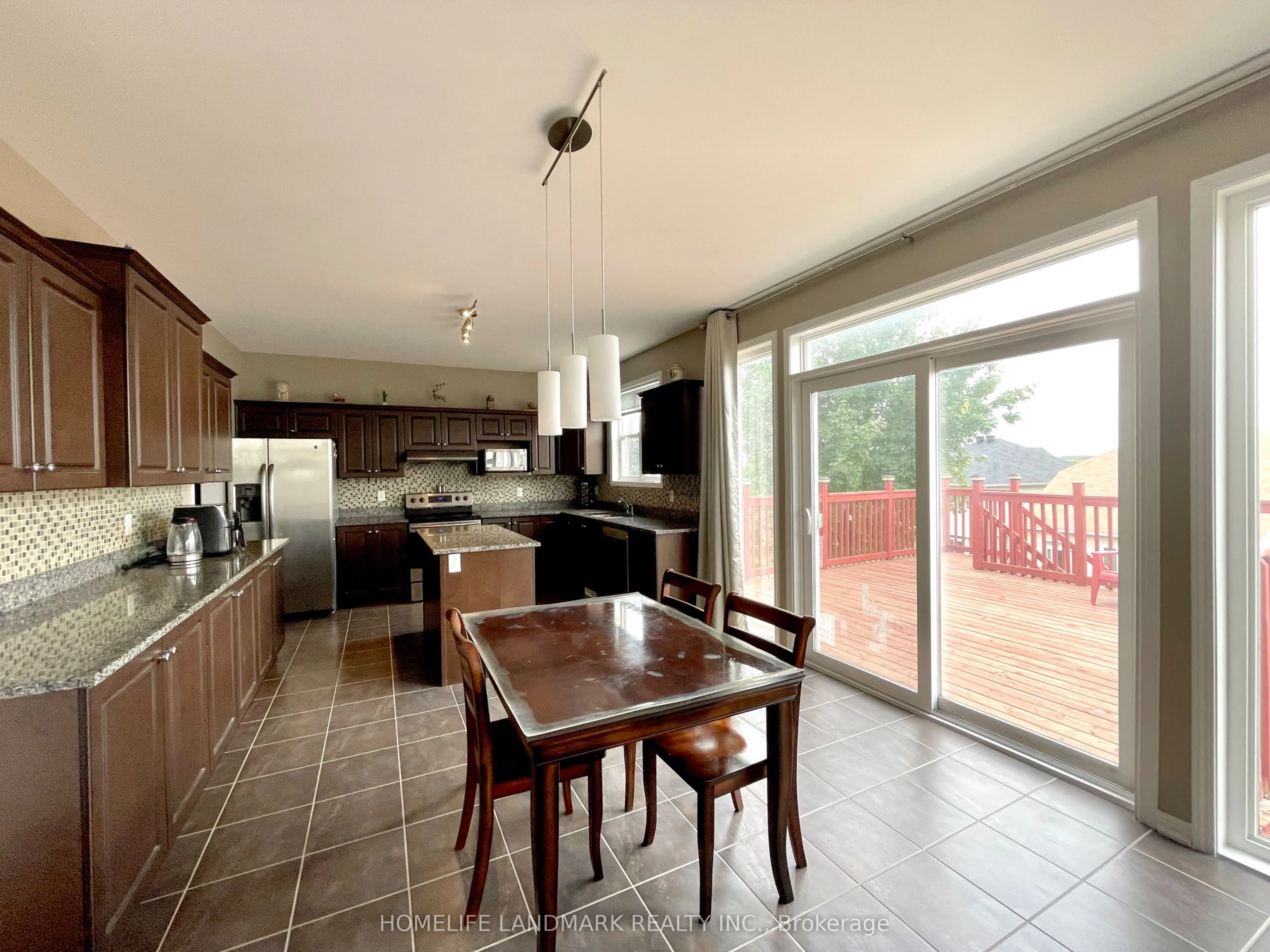 190 Ingersoll Crescent