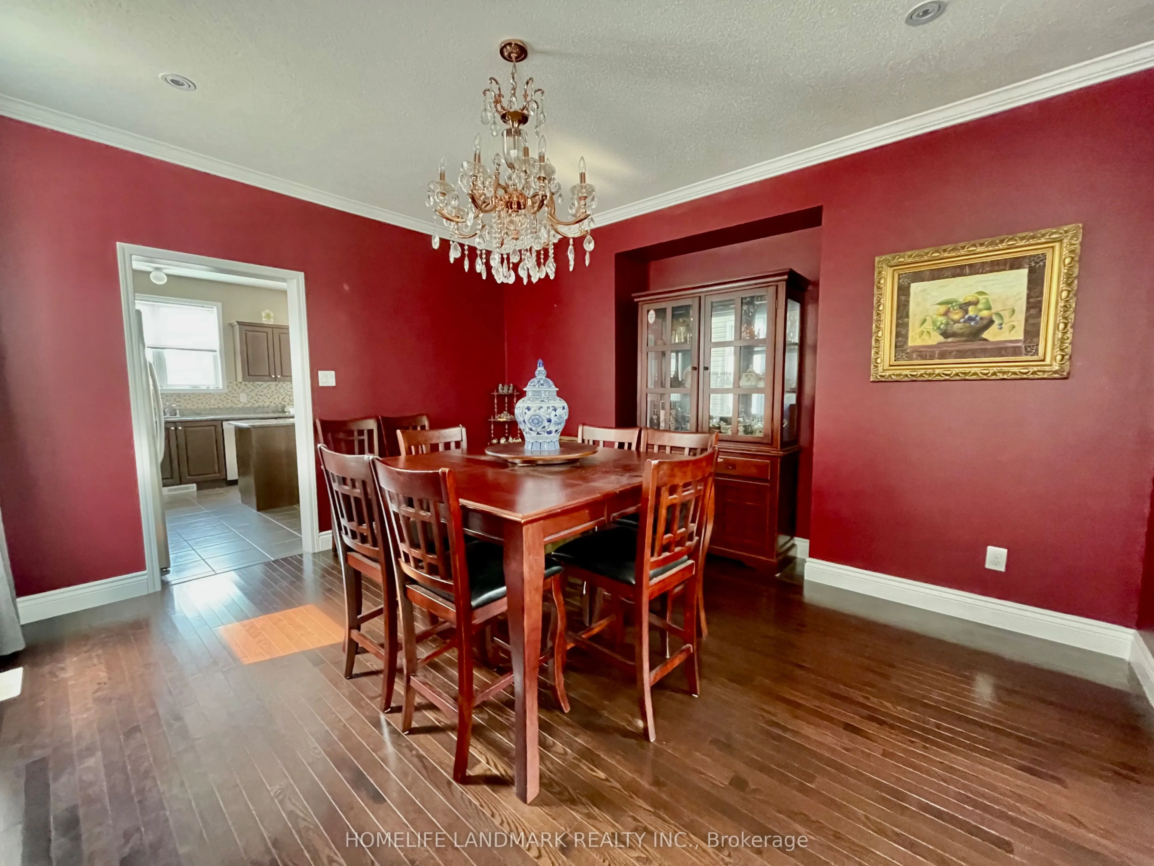 190 Ingersoll Crescent