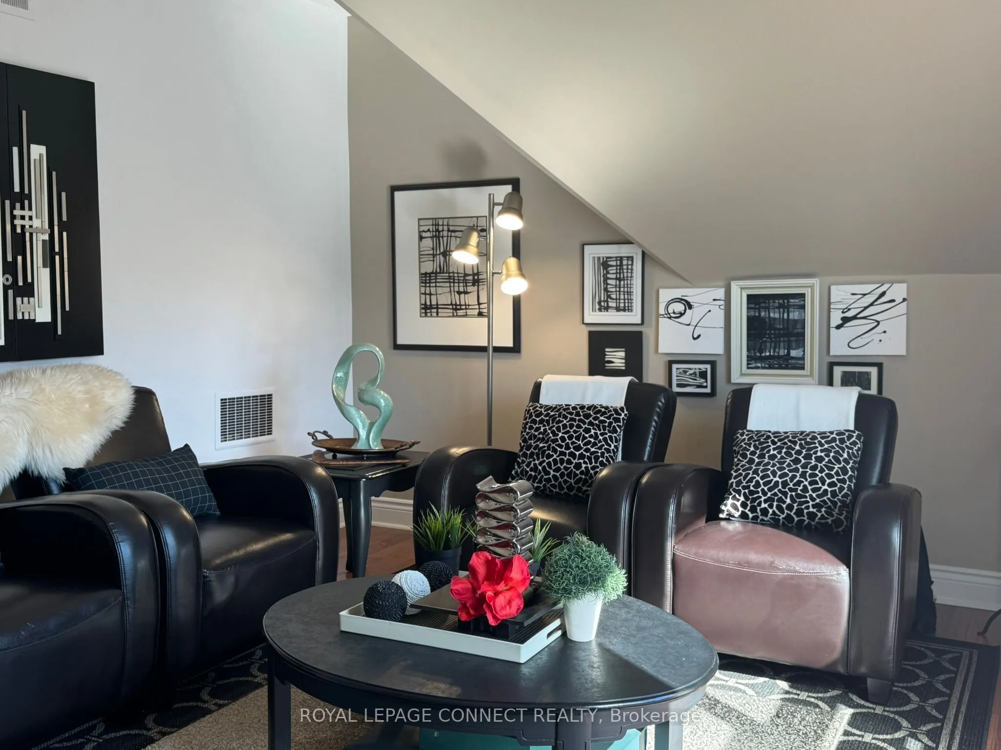 4872 Valley Way, #303