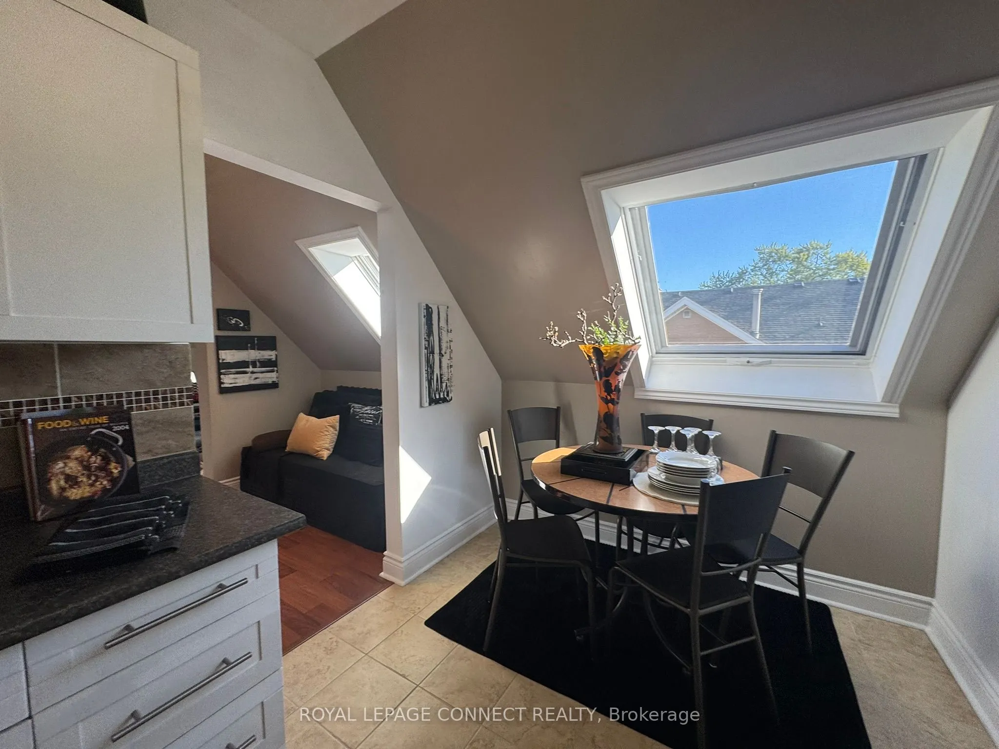 4872 Valley Way, #303