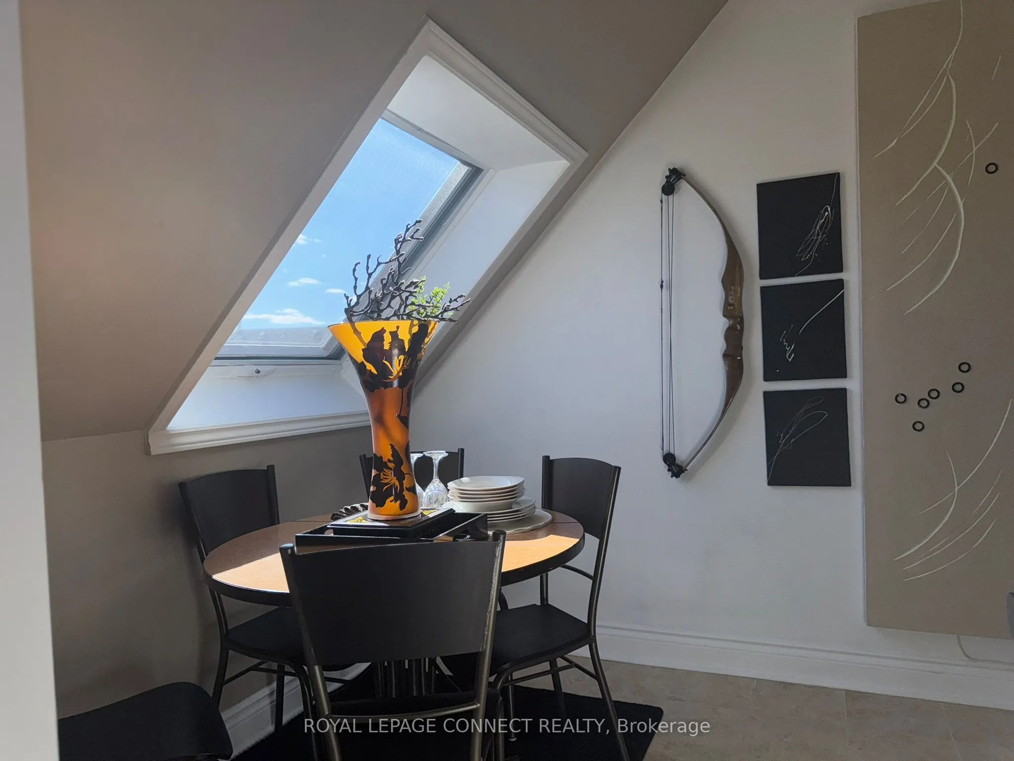 4872 Valley Way, #303