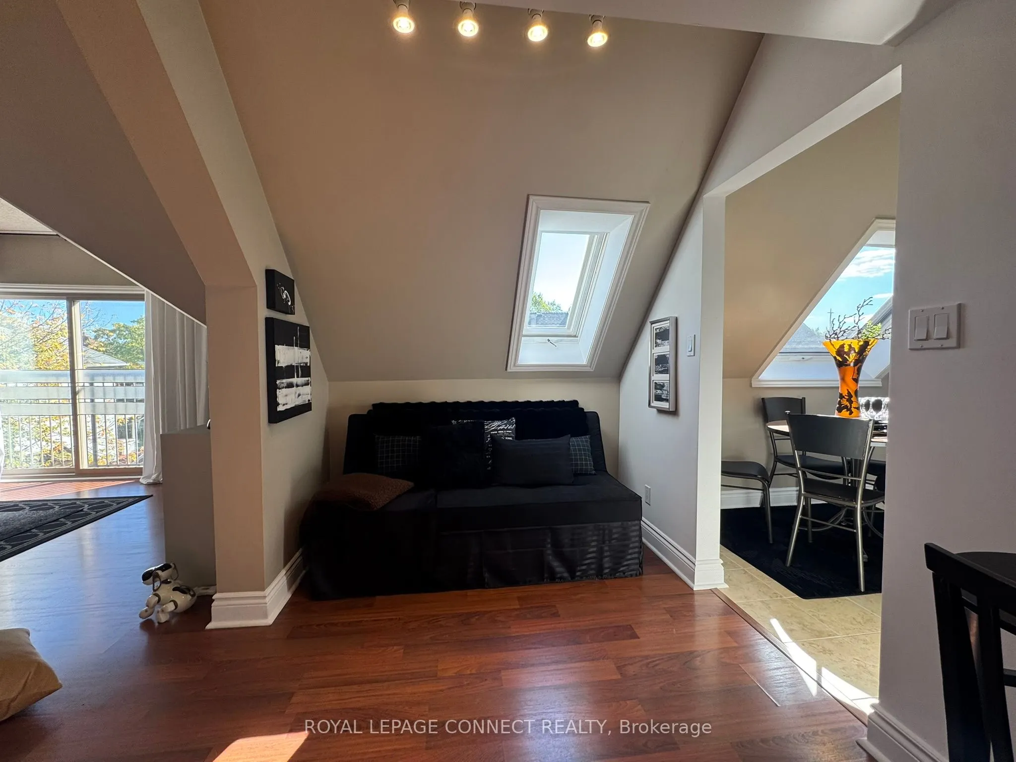 4872 Valley Way, #303