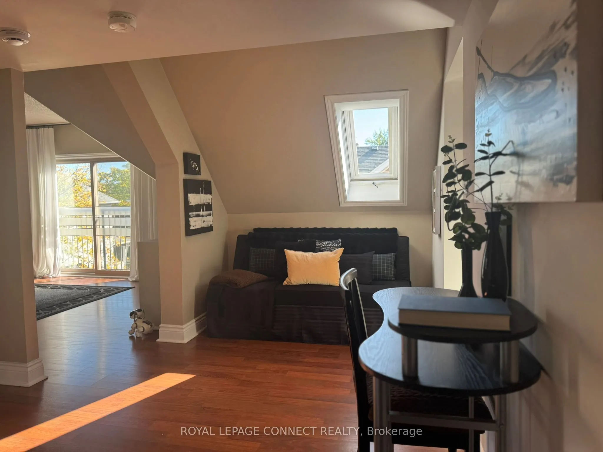4872 Valley Way, #303