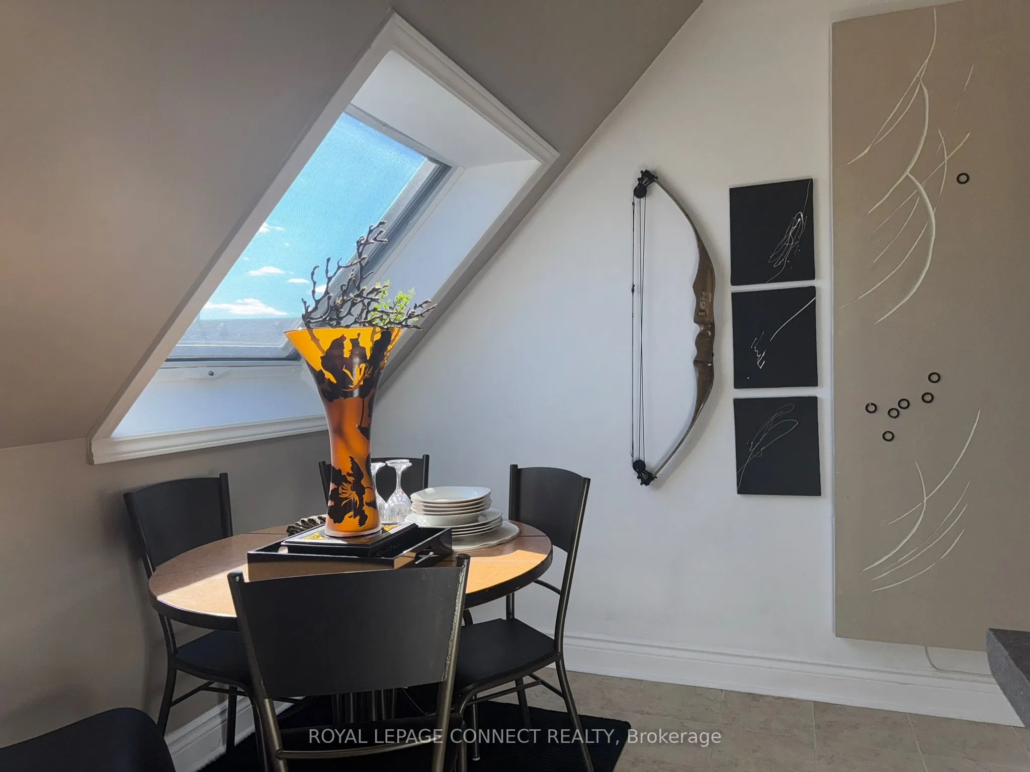 4872 Valley Way, #303